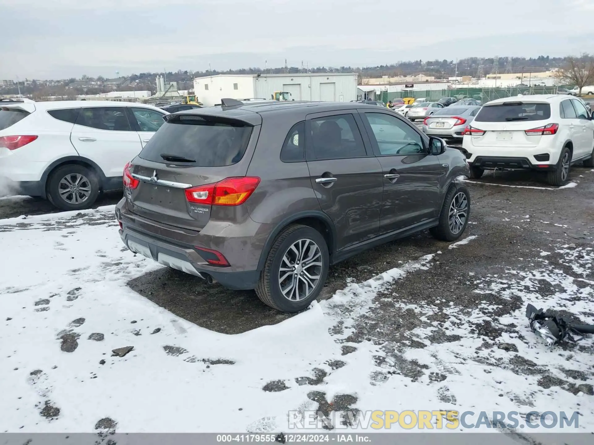 4 fotografías del automóvil dañado JA4AP3AUXKU001410 MITSUBISHI OUTLANDER SPORT 2019