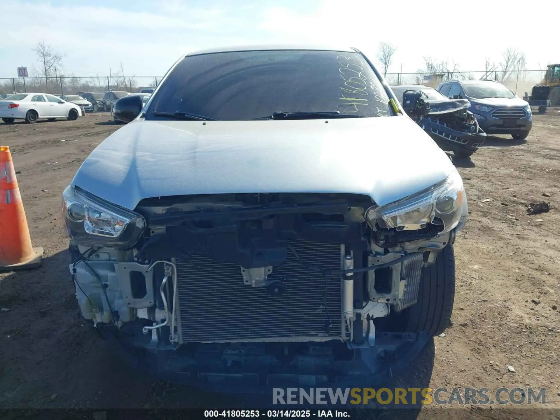 13 fotografías del automóvil dañado JA4AP3AUXKU015629 MITSUBISHI OUTLANDER SPORT 2019