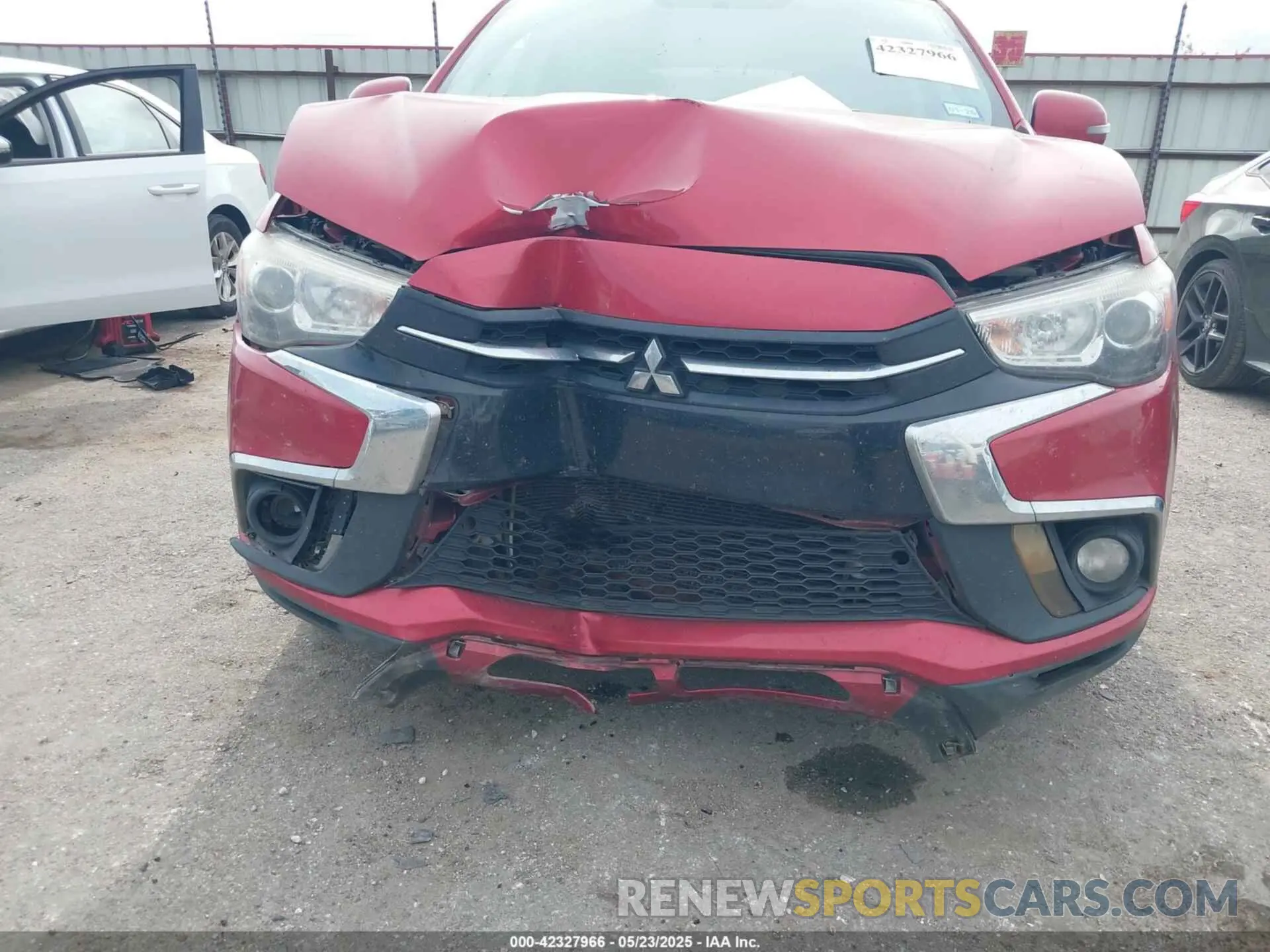 12 fotografías del automóvil dañado JA4AP4AU0KU024474 MITSUBISHI OUTLANDER SPORT 2019
