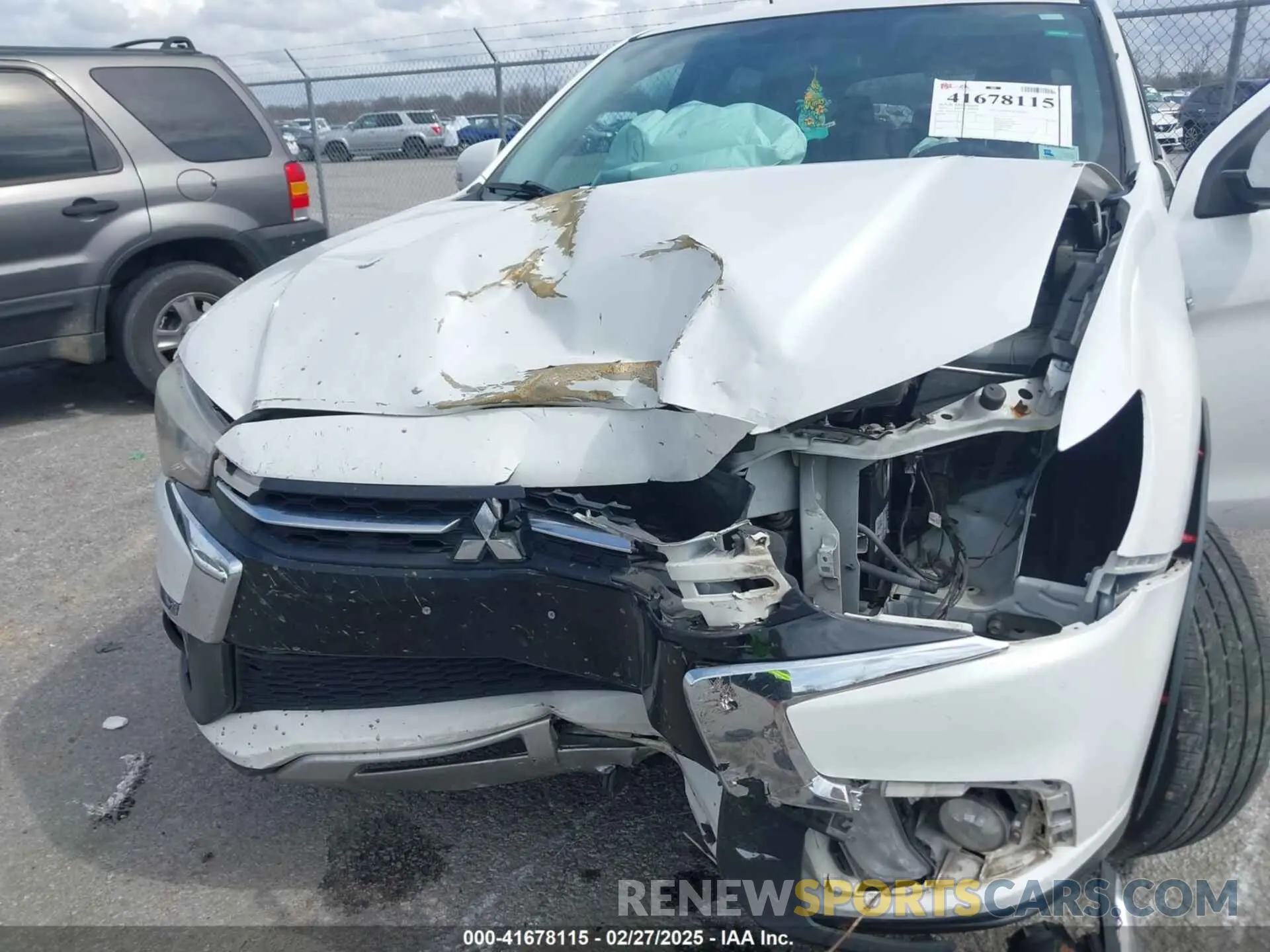 10 fotografías del automóvil dañado JA4AP4AU2KU012648 MITSUBISHI OUTLANDER SPORT 2019