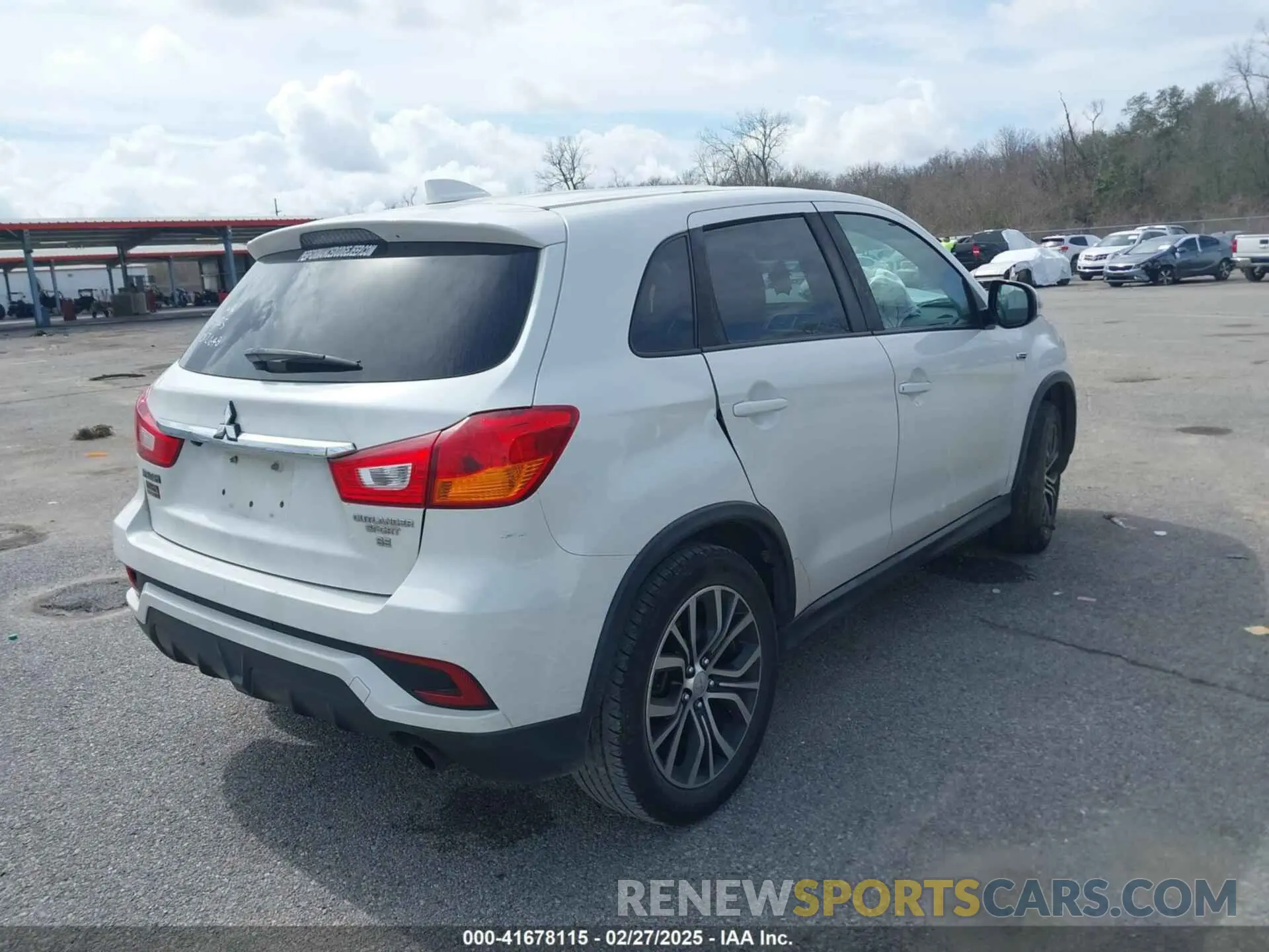 4 fotografías del automóvil dañado JA4AP4AU2KU012648 MITSUBISHI OUTLANDER SPORT 2019
