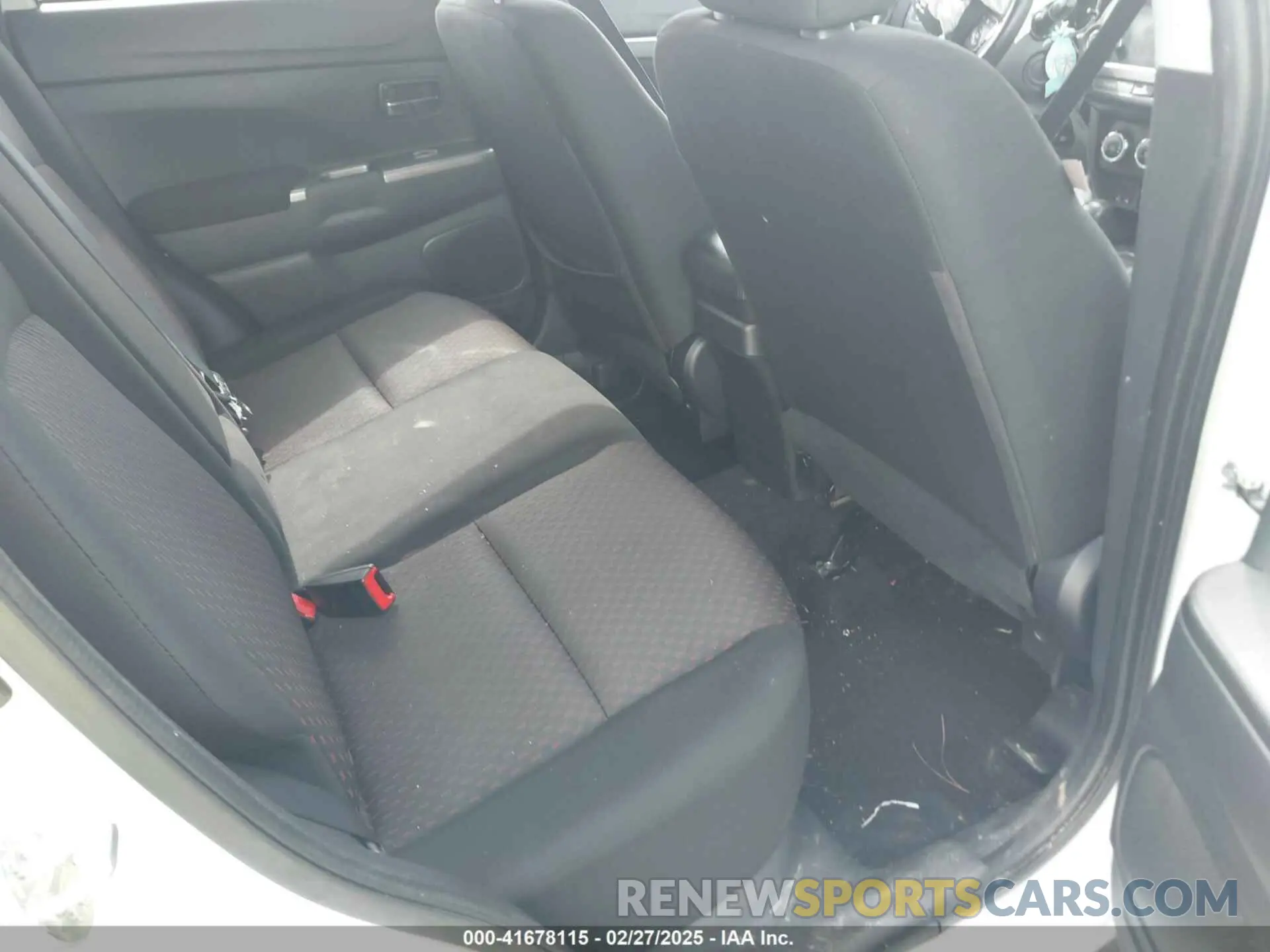 8 fotografías del automóvil dañado JA4AP4AU2KU012648 MITSUBISHI OUTLANDER SPORT 2019