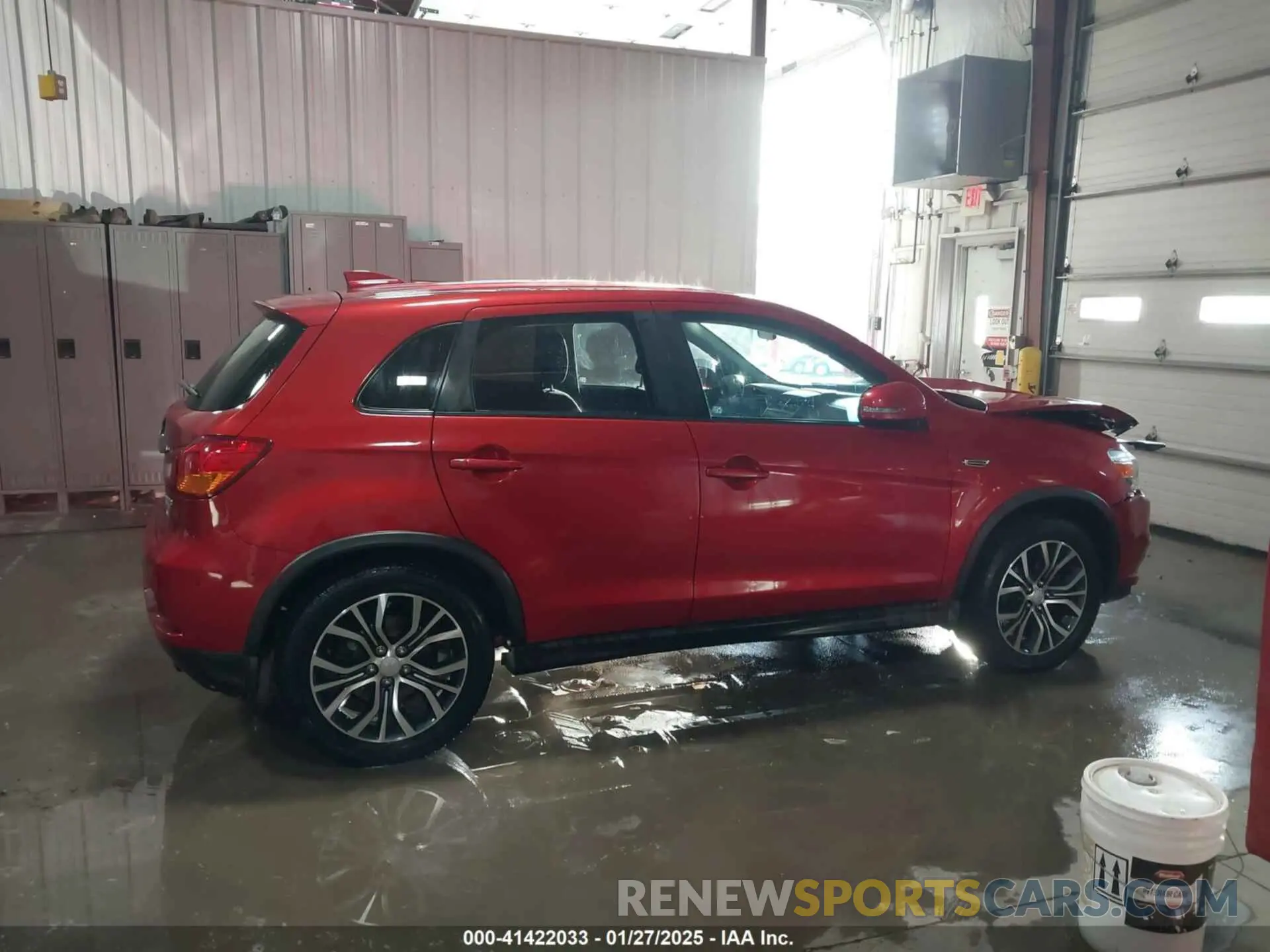 13 fotografías del automóvil dañado JA4AP4AU4KU007449 MITSUBISHI OUTLANDER SPORT 2019