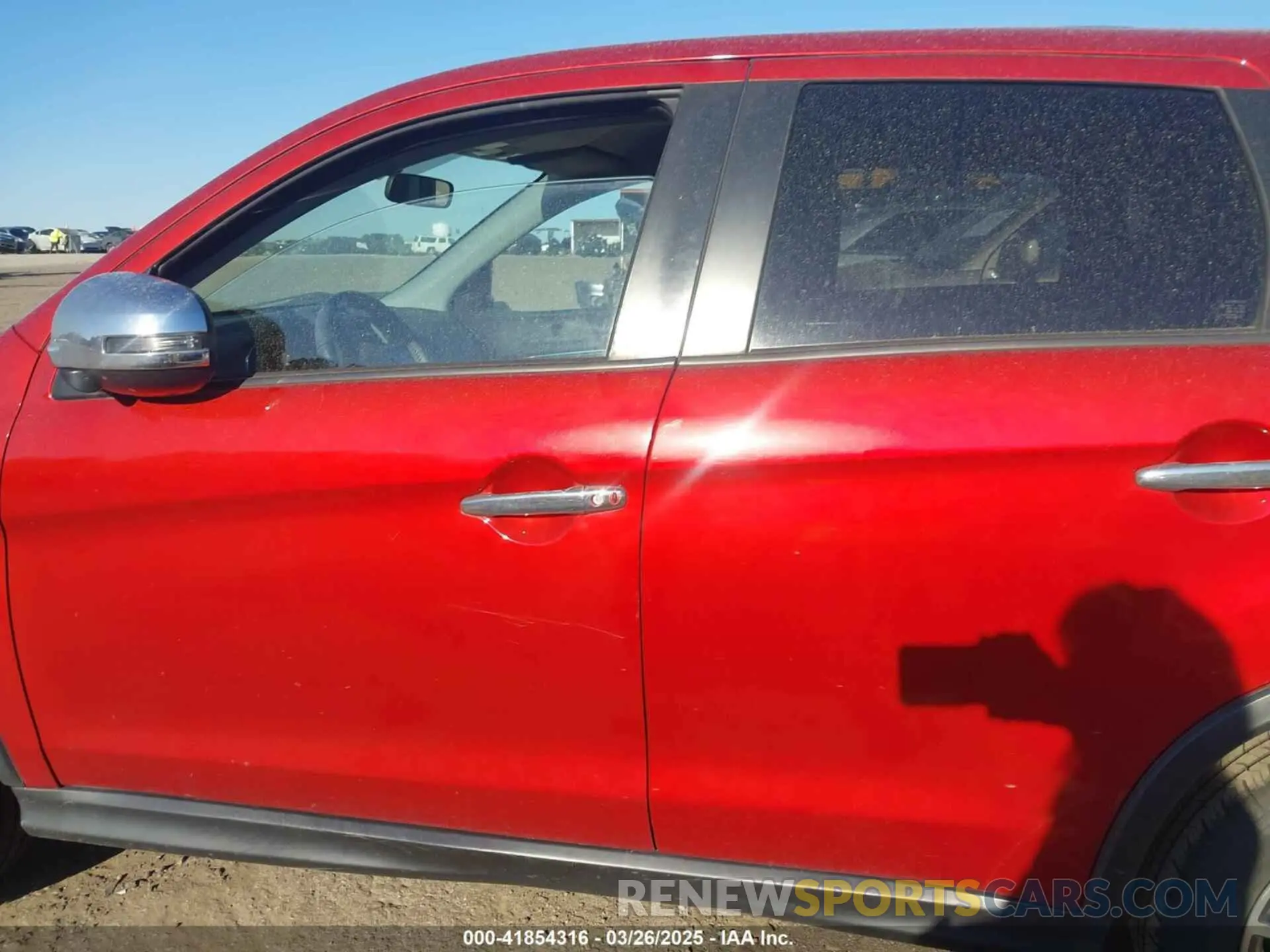 15 fotografías del automóvil dañado JA4AP4AU4KU012294 MITSUBISHI OUTLANDER SPORT 2019