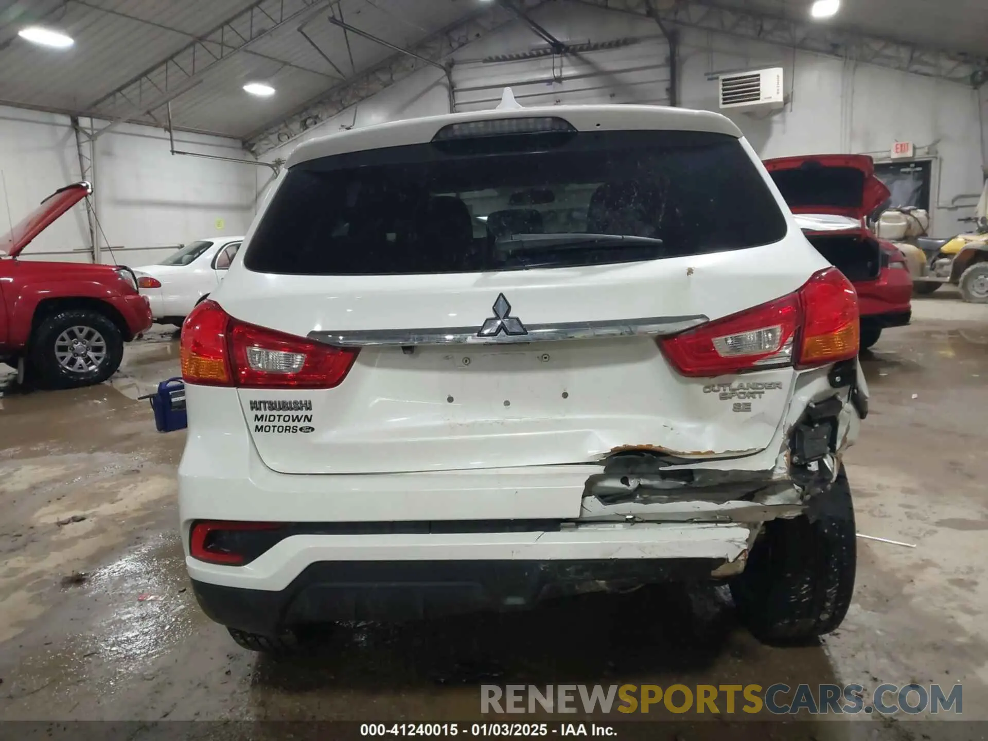 16 fotografías del automóvil dañado JA4AR3AU1KU002794 MITSUBISHI OUTLANDER SPORT 2019