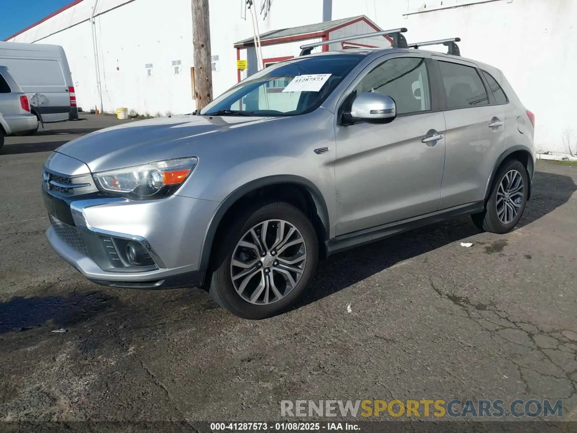 2 fotografías del automóvil dañado JA4AR3AU1KU007560 MITSUBISHI OUTLANDER SPORT 2019