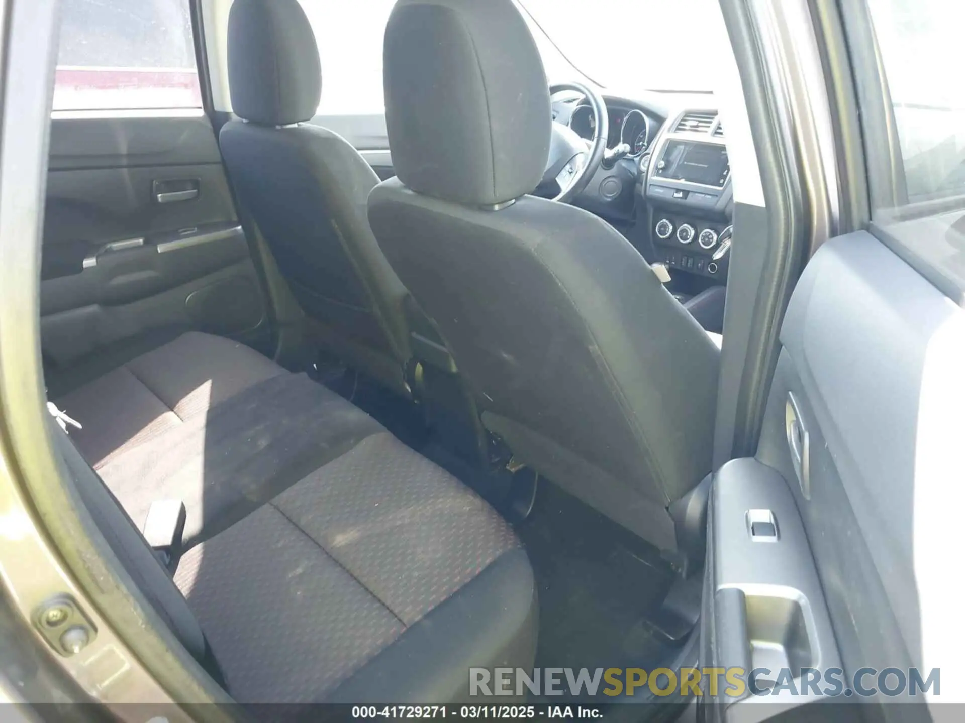 8 fotografías del automóvil dañado JA4AR3AU1KU031695 MITSUBISHI OUTLANDER SPORT 2019