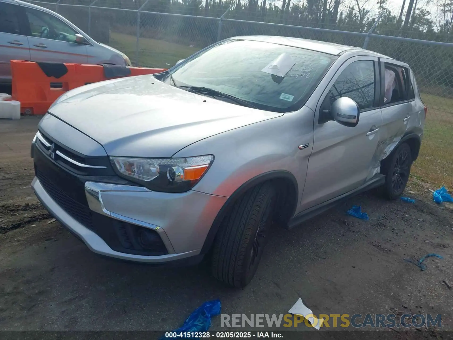 2 fotografías del automóvil dañado JA4AR3AU2KU022598 MITSUBISHI OUTLANDER SPORT 2019