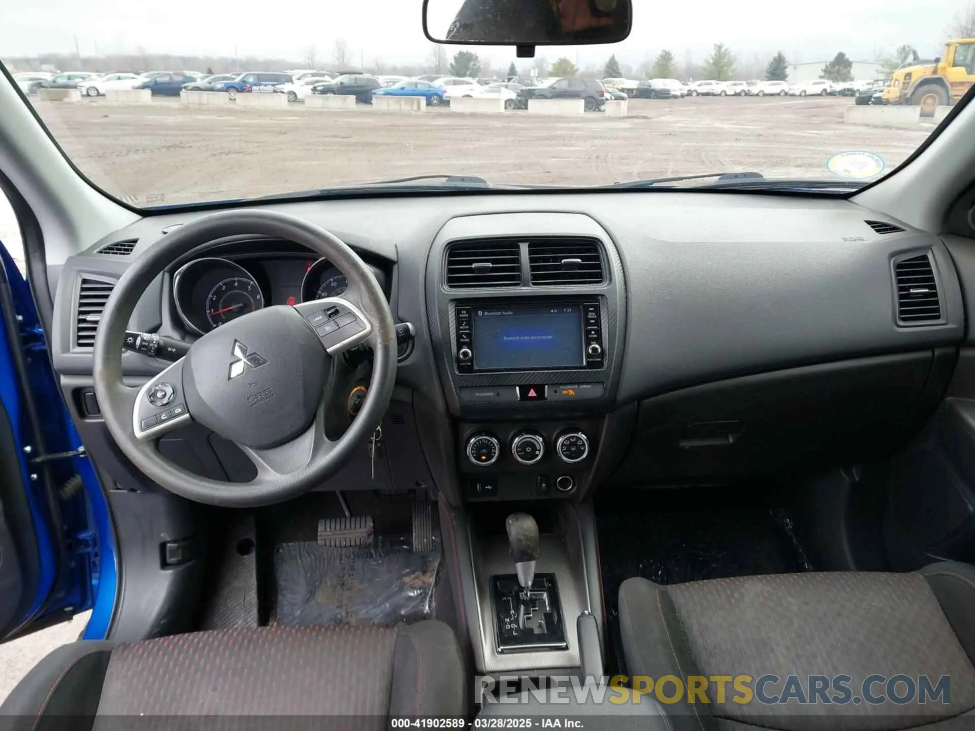 18 fotografías del automóvil dañado JA4AR3AU4KU036065 MITSUBISHI OUTLANDER SPORT 2019