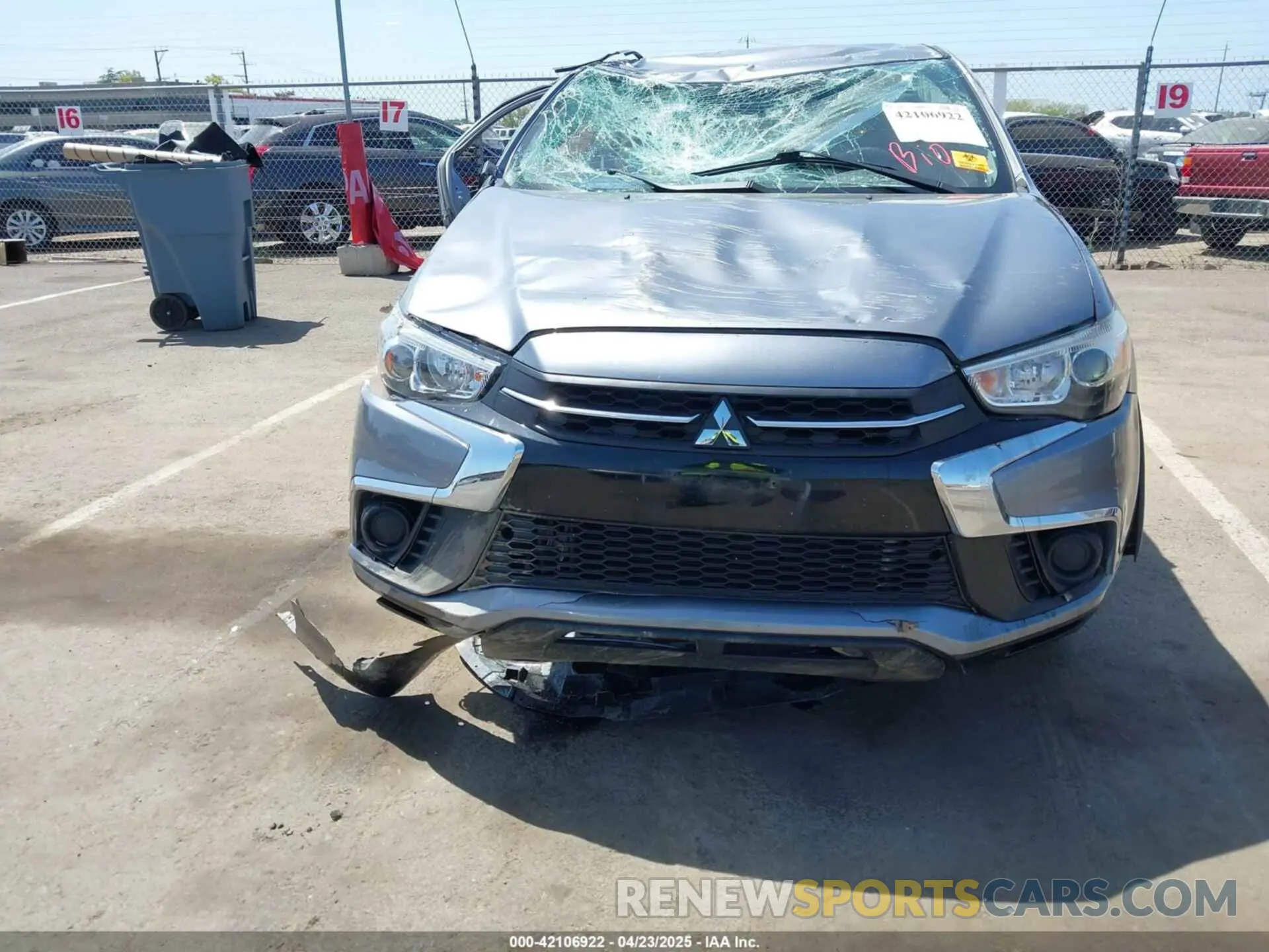 11 fotografías del automóvil dañado JA4AR3AU5KU028816 MITSUBISHI OUTLANDER SPORT 2019