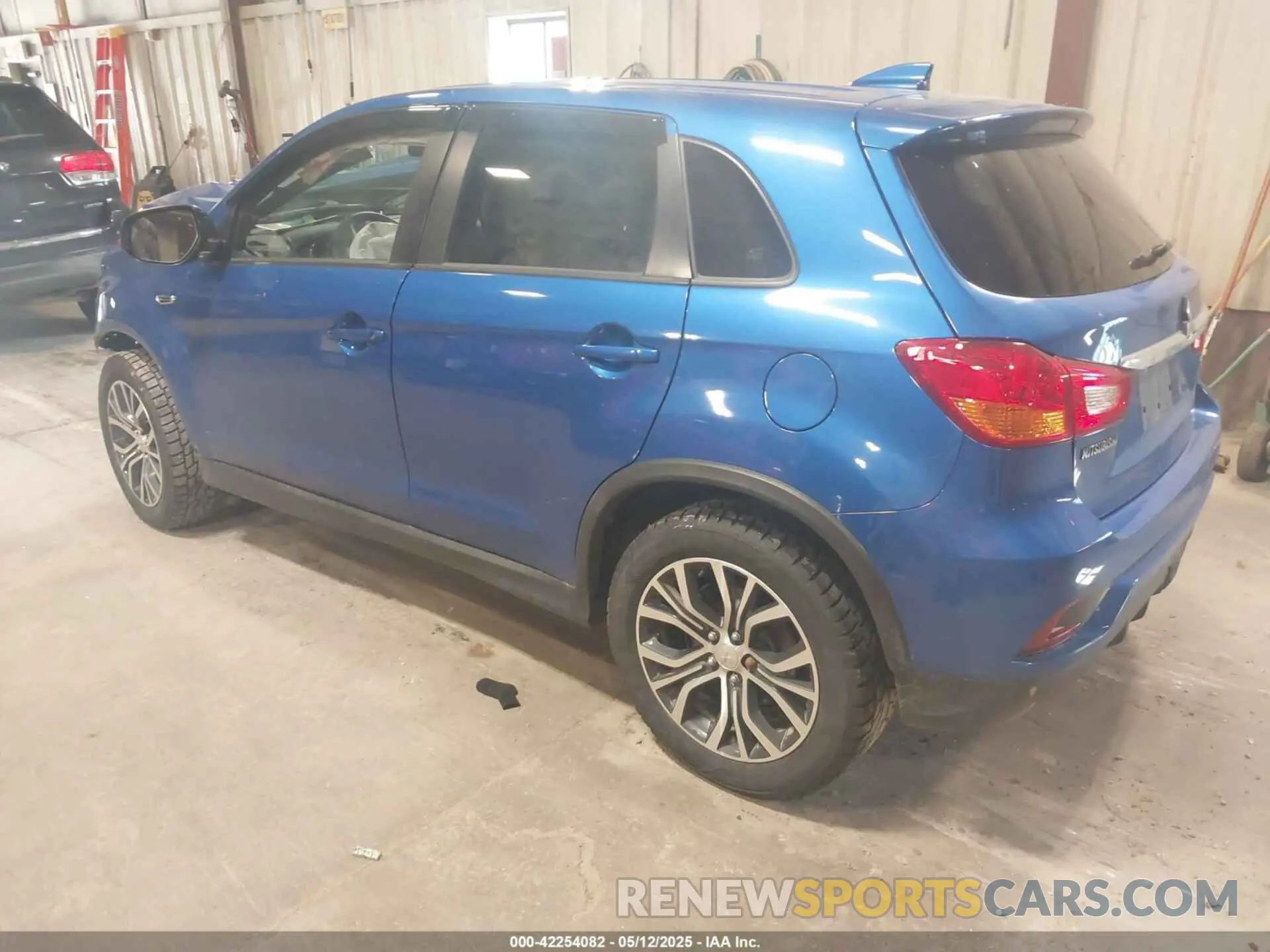 3 fotografías del automóvil dañado JA4AR3AU6KU033202 MITSUBISHI OUTLANDER SPORT 2019