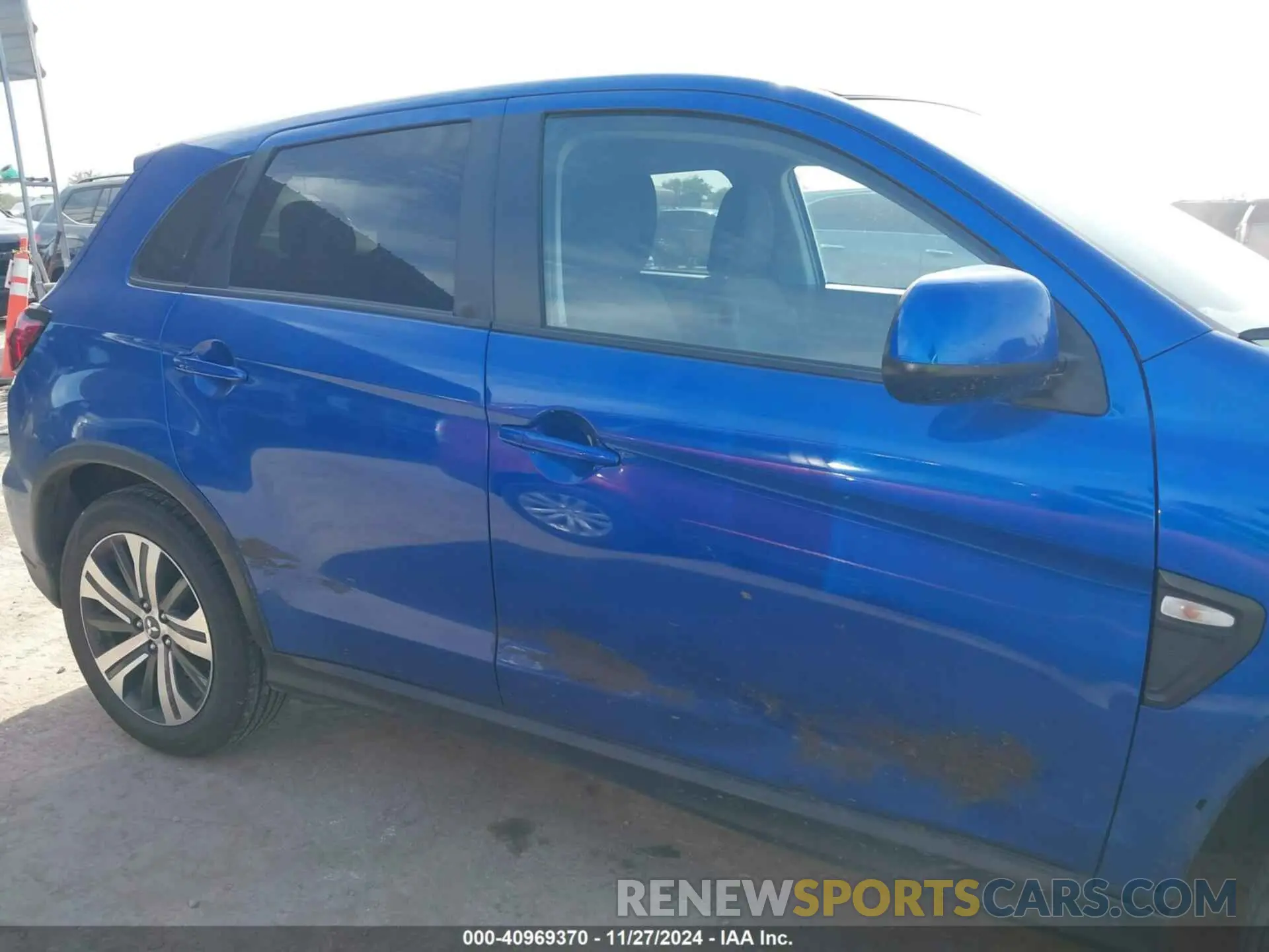 13 fotografías del automóvil dañado JA4AP3AU1LU011891 MITSUBISHI OUTLANDER SPORT 2020