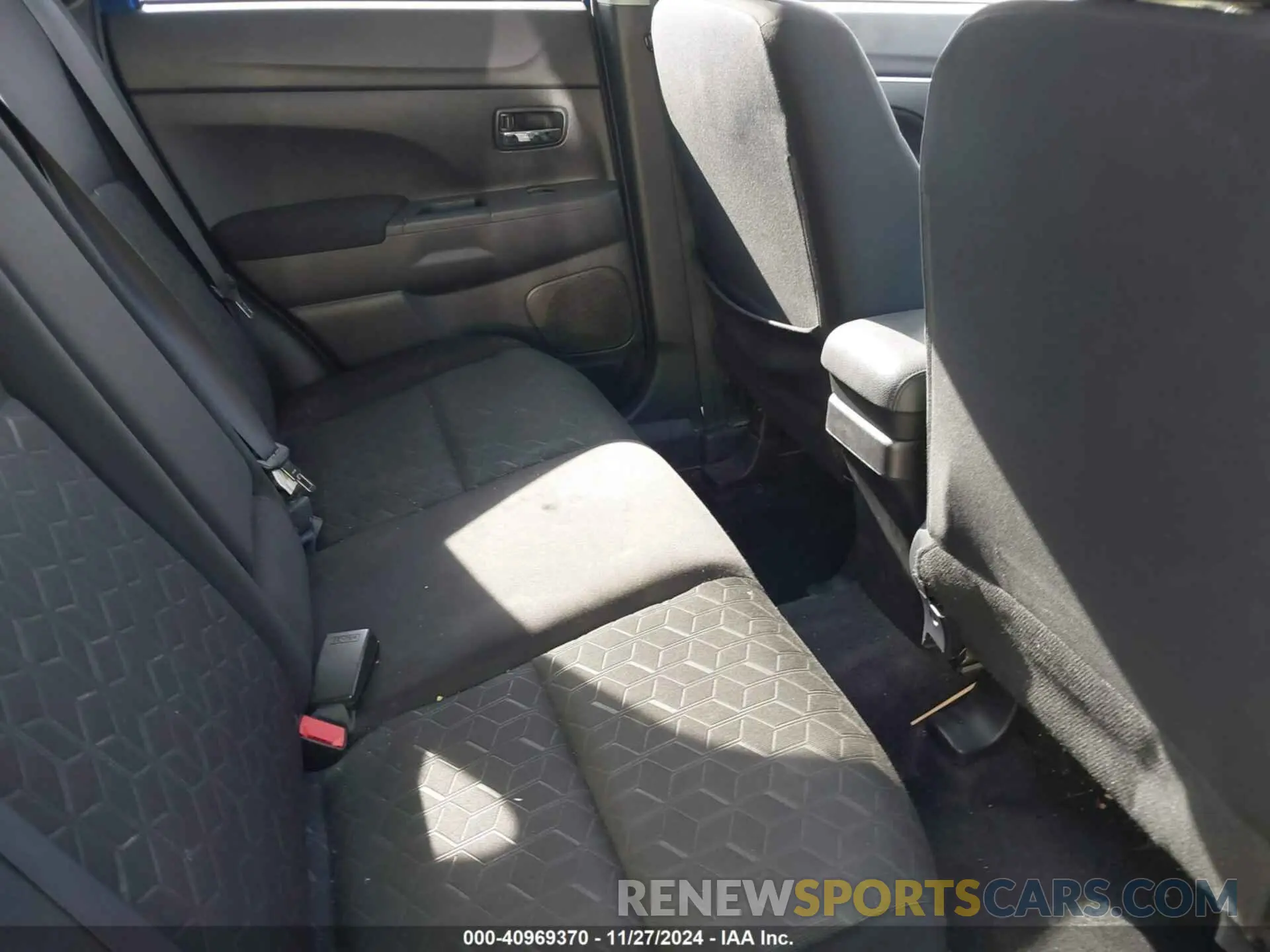 8 fotografías del automóvil dañado JA4AP3AU1LU011891 MITSUBISHI OUTLANDER SPORT 2020