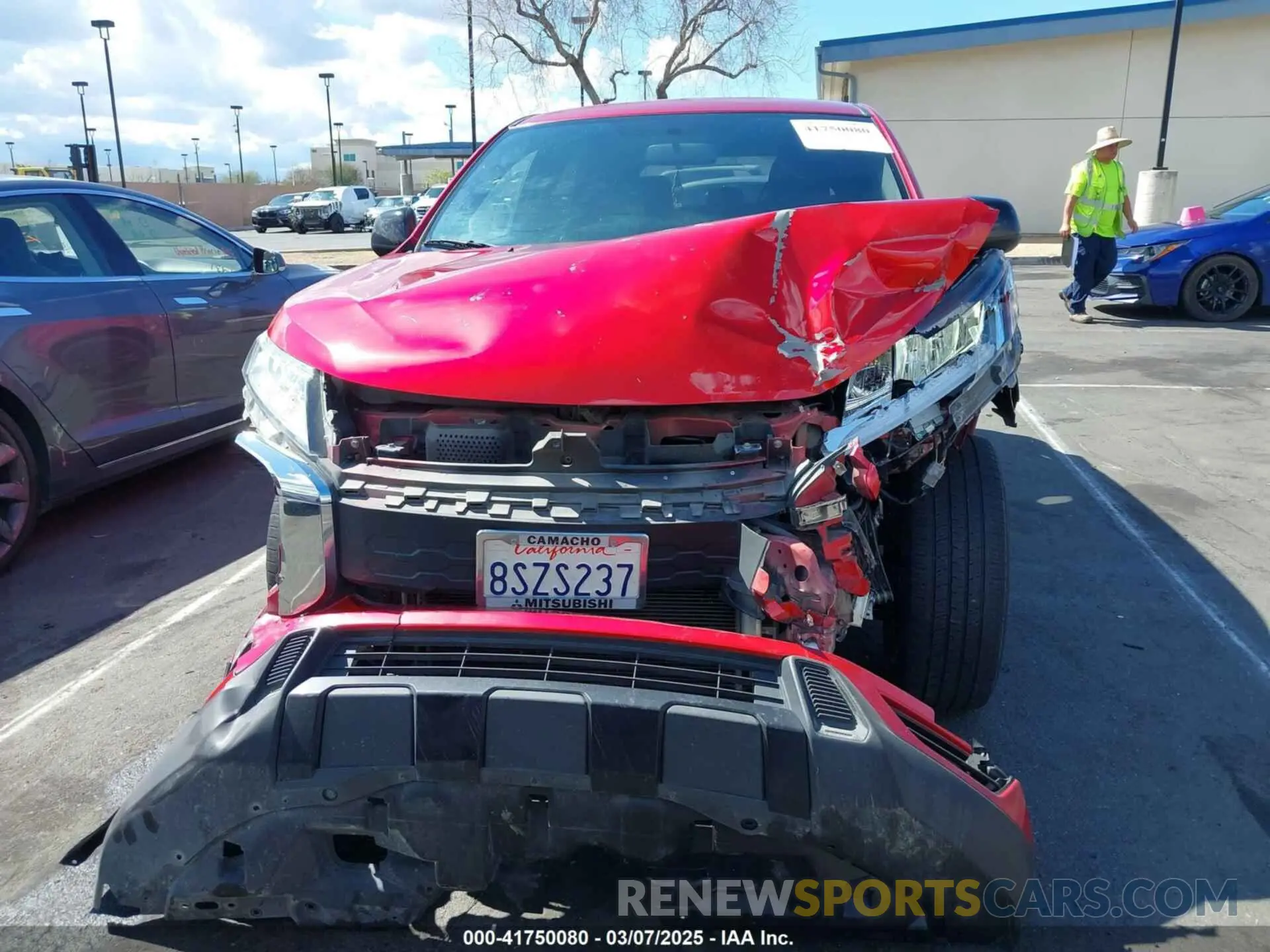 13 fotografías del automóvil dañado JA4AP3AU6LU025110 MITSUBISHI OUTLANDER SPORT 2020