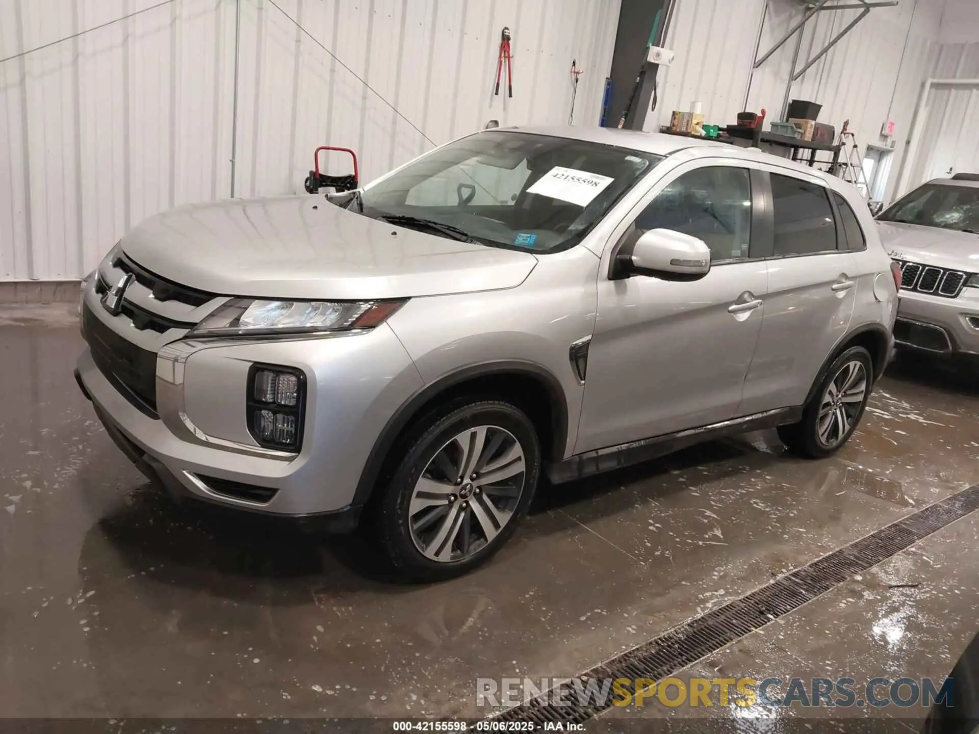 2 fotografías del automóvil dañado JA4AR3AU1LU020245 MITSUBISHI OUTLANDER SPORT 2020