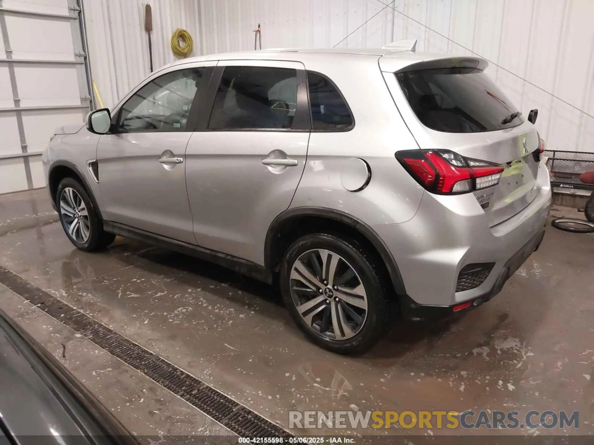 3 fotografías del automóvil dañado JA4AR3AU1LU020245 MITSUBISHI OUTLANDER SPORT 2020