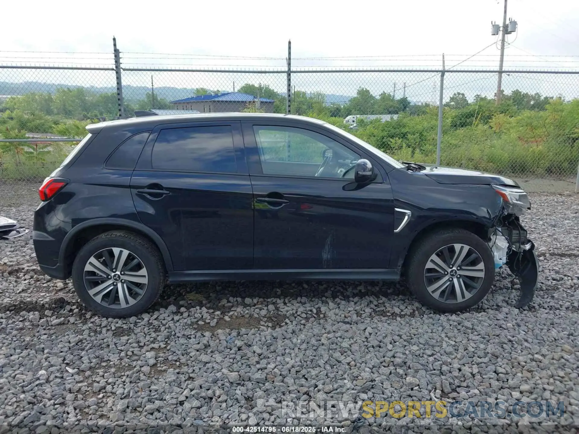 14 fotografías del automóvil dañado JA4AR3AU5LU029367 MITSUBISHI OUTLANDER SPORT 2020
