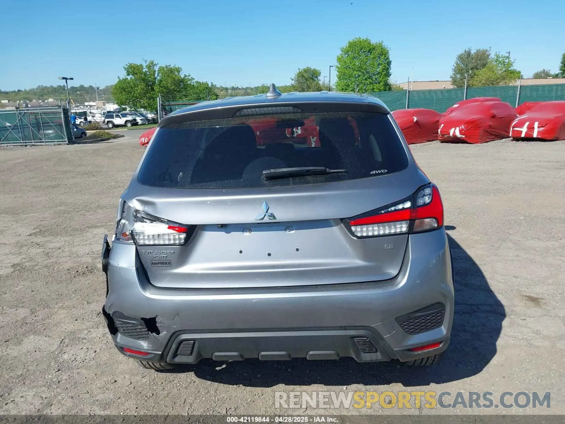 16 fotografías del automóvil dañado JA4AR3AU6LU023903 MITSUBISHI OUTLANDER SPORT 2020