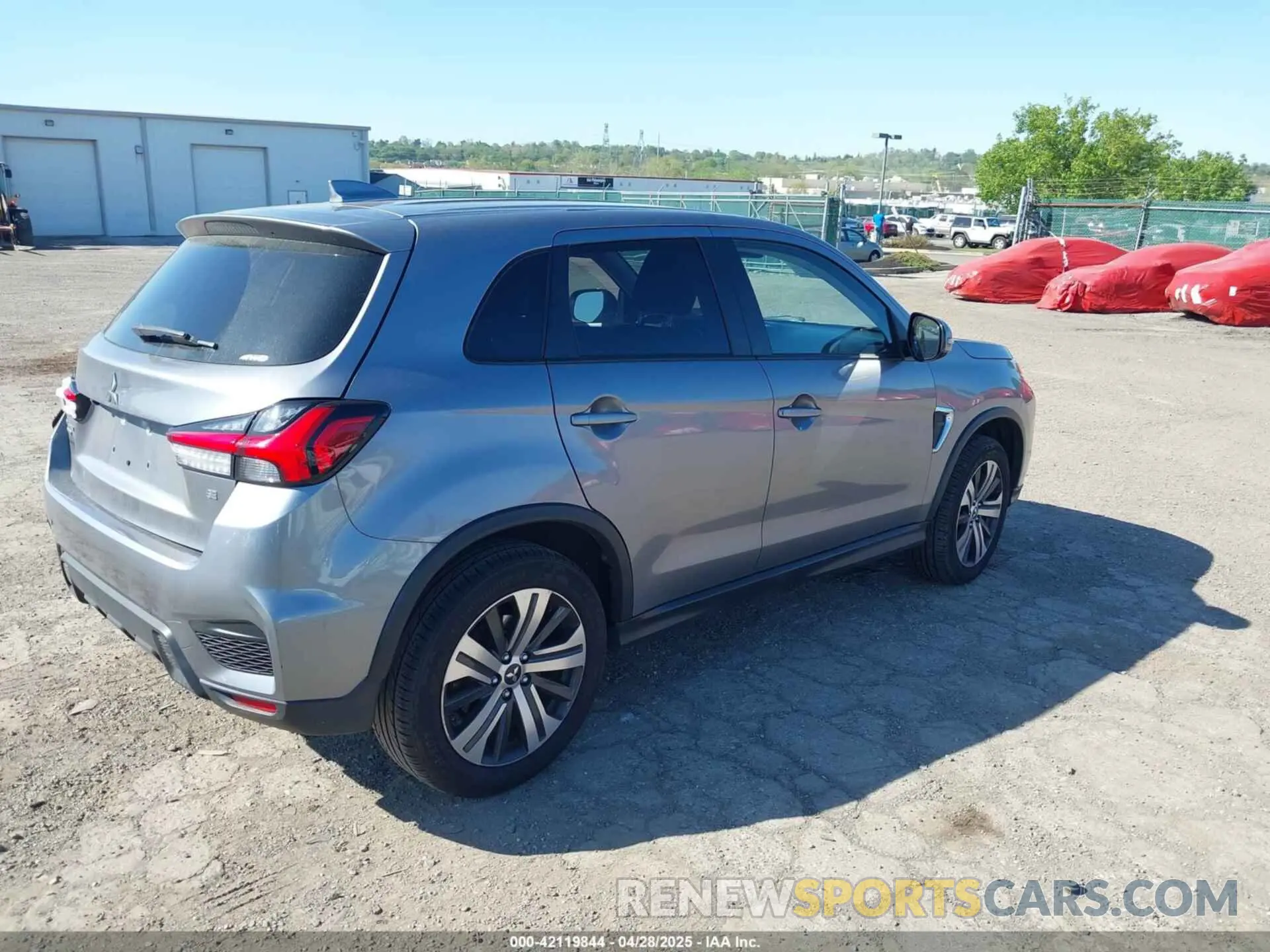 4 fotografías del automóvil dañado JA4AR3AU6LU023903 MITSUBISHI OUTLANDER SPORT 2020