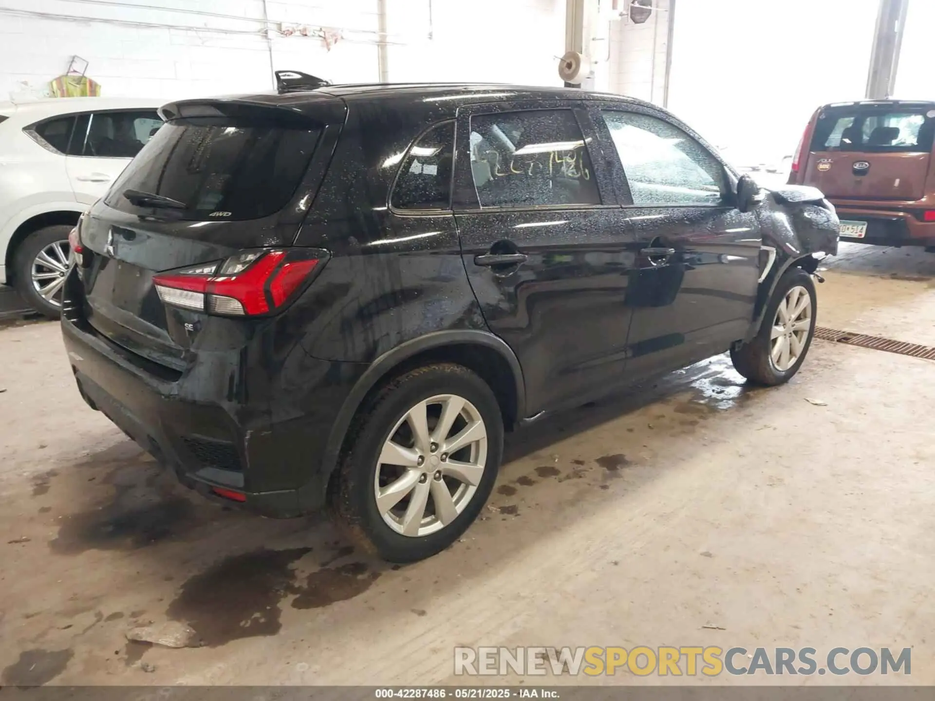 4 fotografías del automóvil dañado JA4AR3AU8LU029105 MITSUBISHI OUTLANDER SPORT 2020