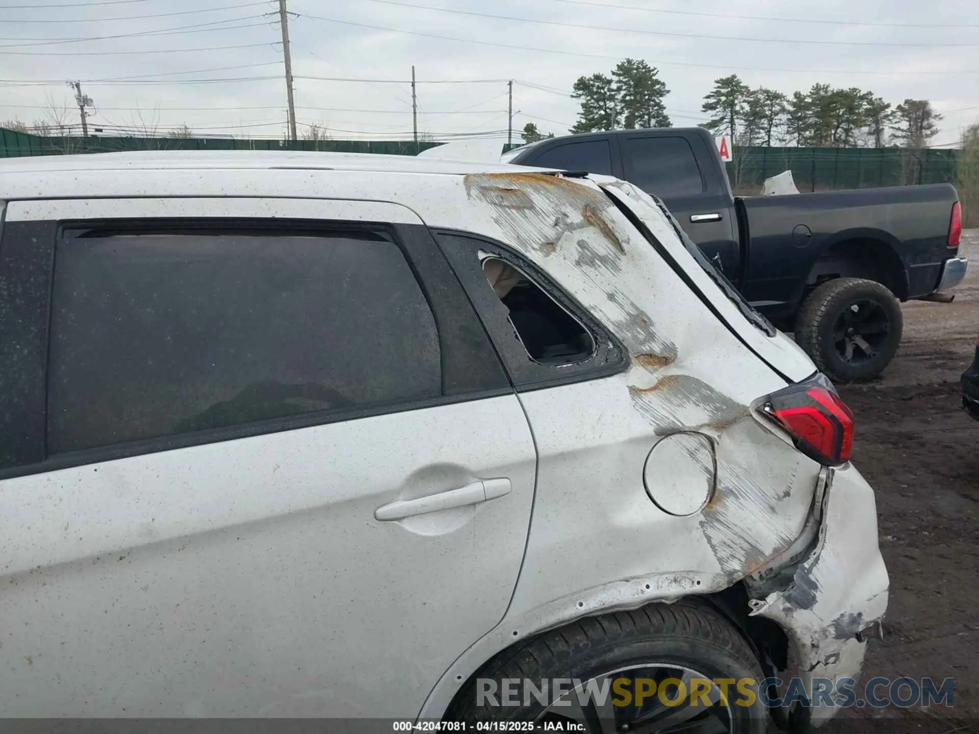 22 fotografías del automóvil dañado JA4AR3AUXLU027372 MITSUBISHI OUTLANDER SPORT 2020