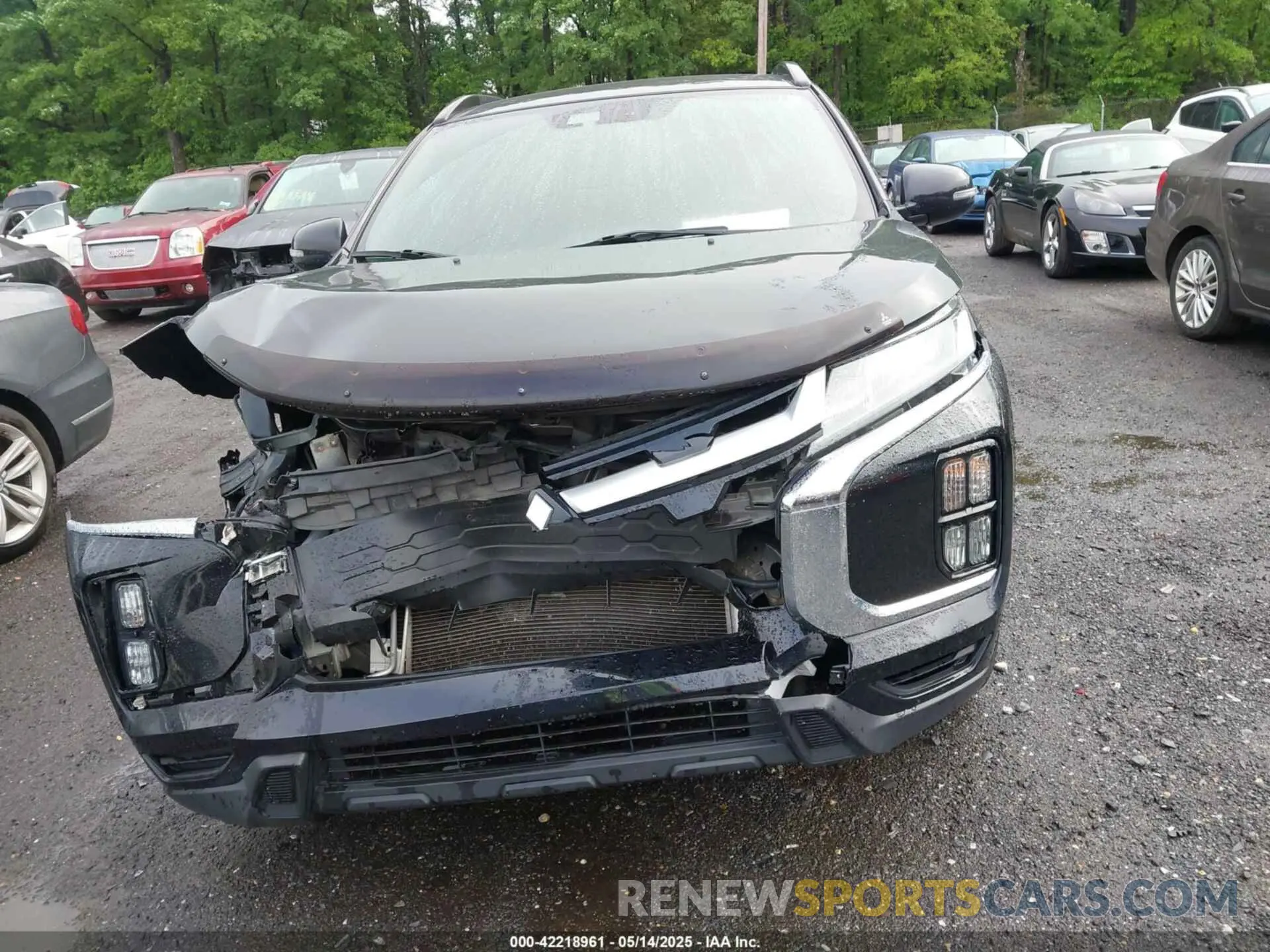 12 fotografías del automóvil dañado JA4AR4AW4LU002443 MITSUBISHI OUTLANDER SPORT 2020