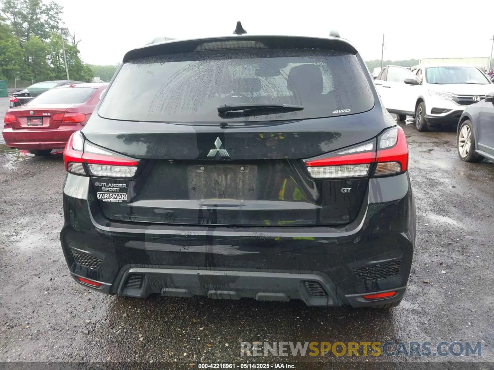 16 fotografías del automóvil dañado JA4AR4AW4LU002443 MITSUBISHI OUTLANDER SPORT 2020