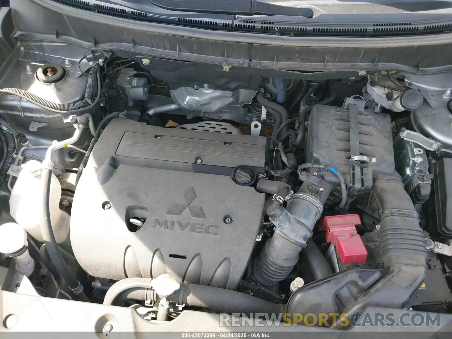 10 fotografías del automóvil dañado JA4APUAU1MU001501 MITSUBISHI OUTLANDER SPORT 2021