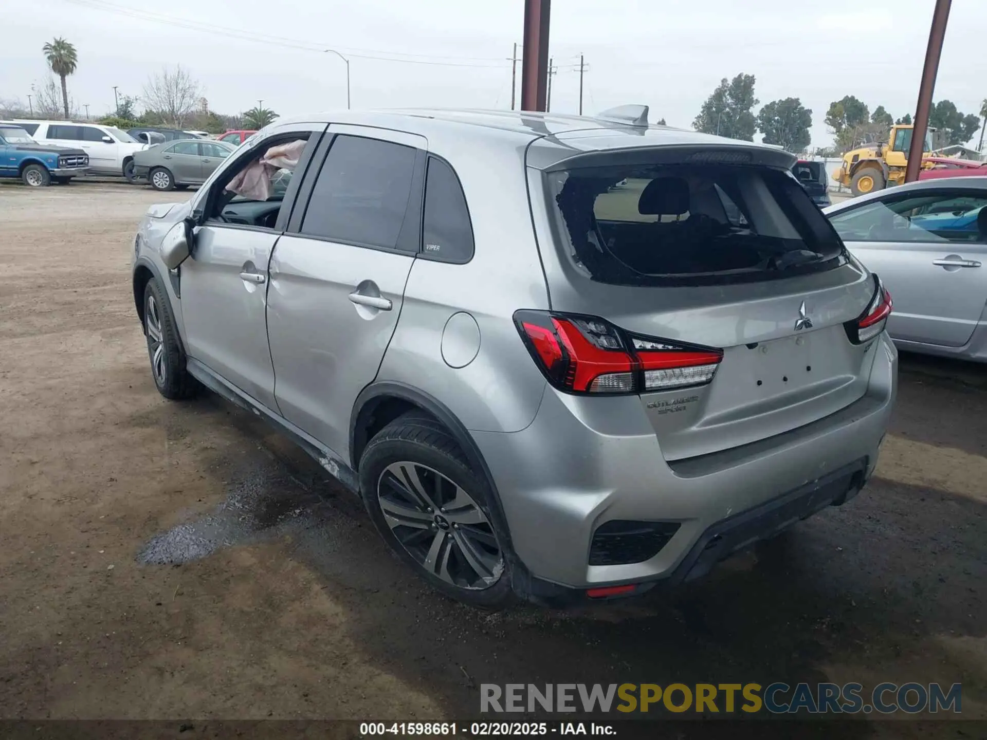 3 fotografías del automóvil dañado JA4APUAU1MU006049 MITSUBISHI OUTLANDER SPORT 2021