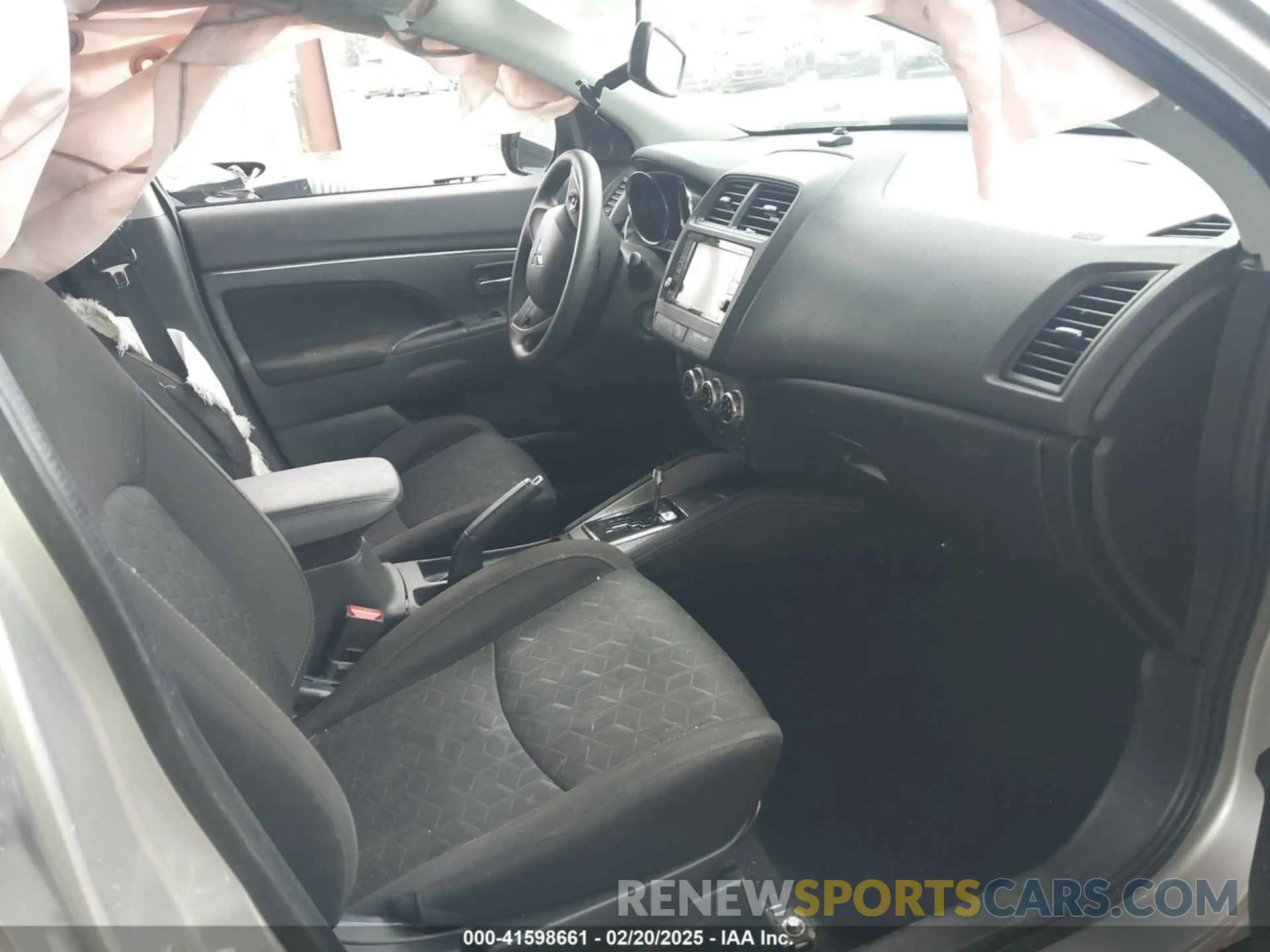 5 fotografías del automóvil dañado JA4APUAU1MU006049 MITSUBISHI OUTLANDER SPORT 2021