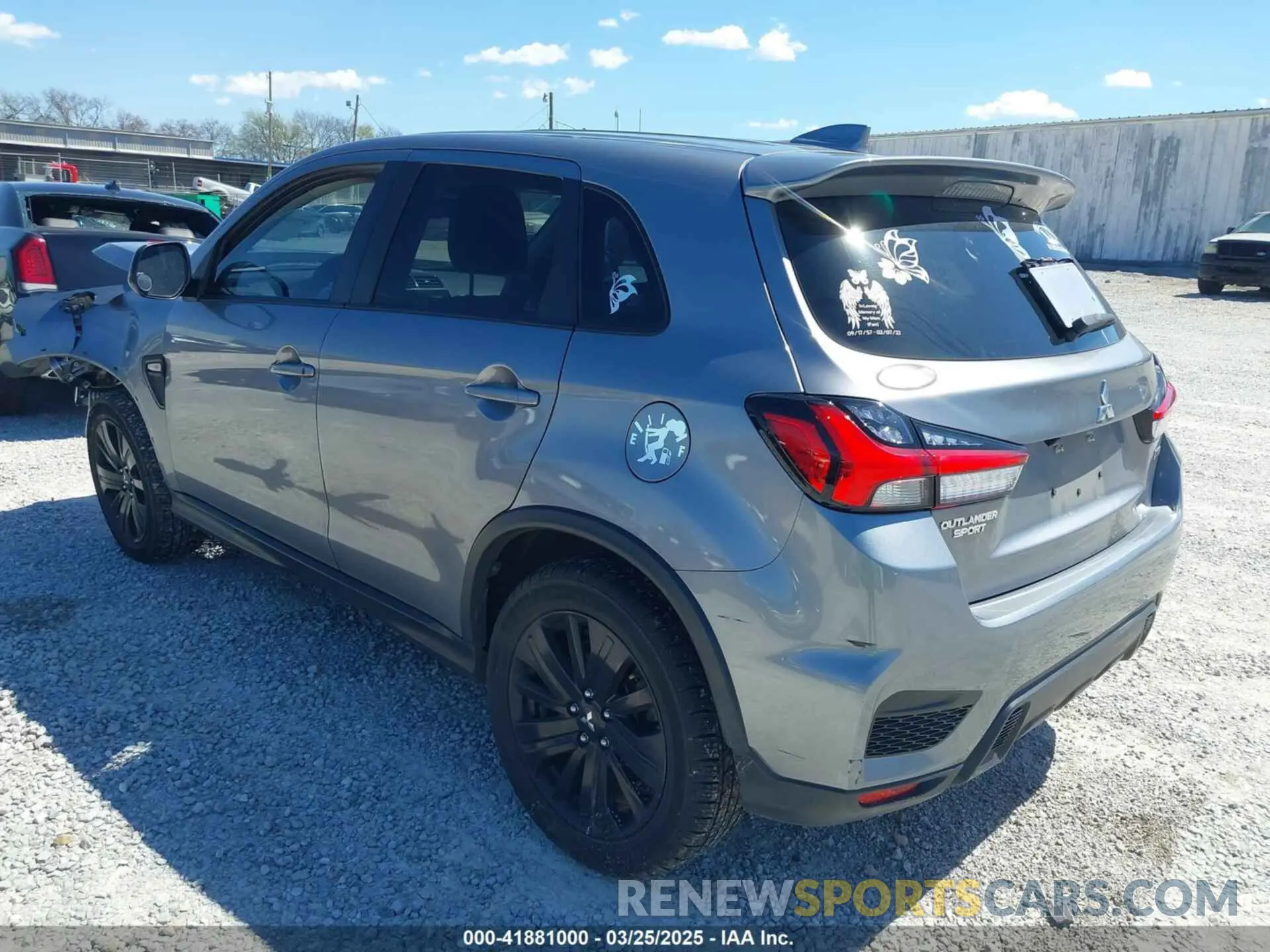 3 fotografías del automóvil dañado JA4APUAU6MU021145 MITSUBISHI OUTLANDER SPORT 2021