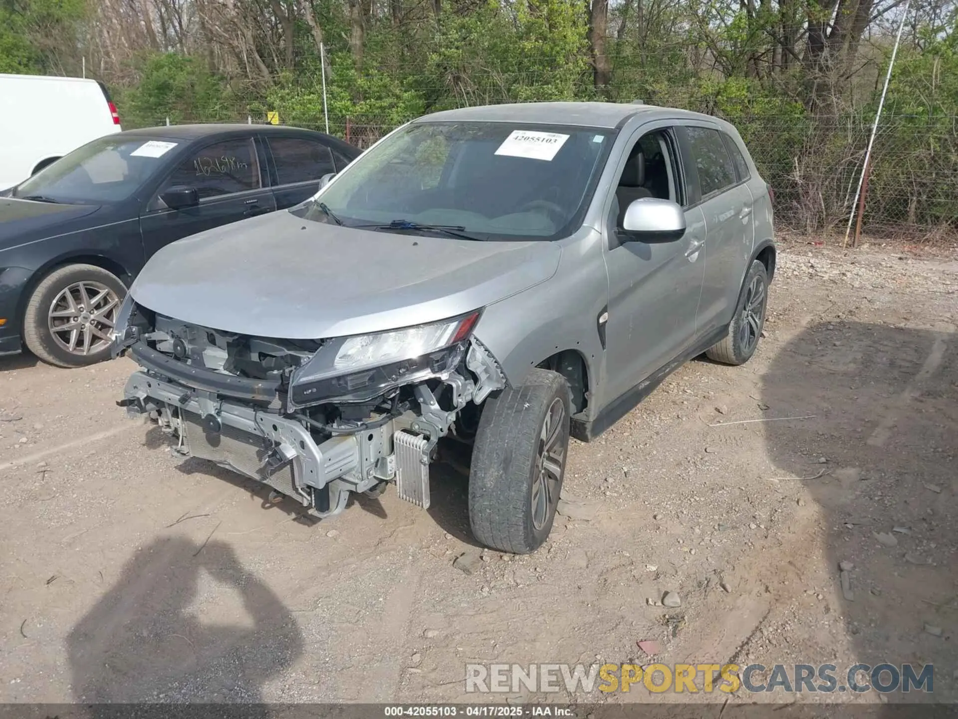 2 fotografías del automóvil dañado JA4APUAU9MU031863 MITSUBISHI OUTLANDER SPORT 2021