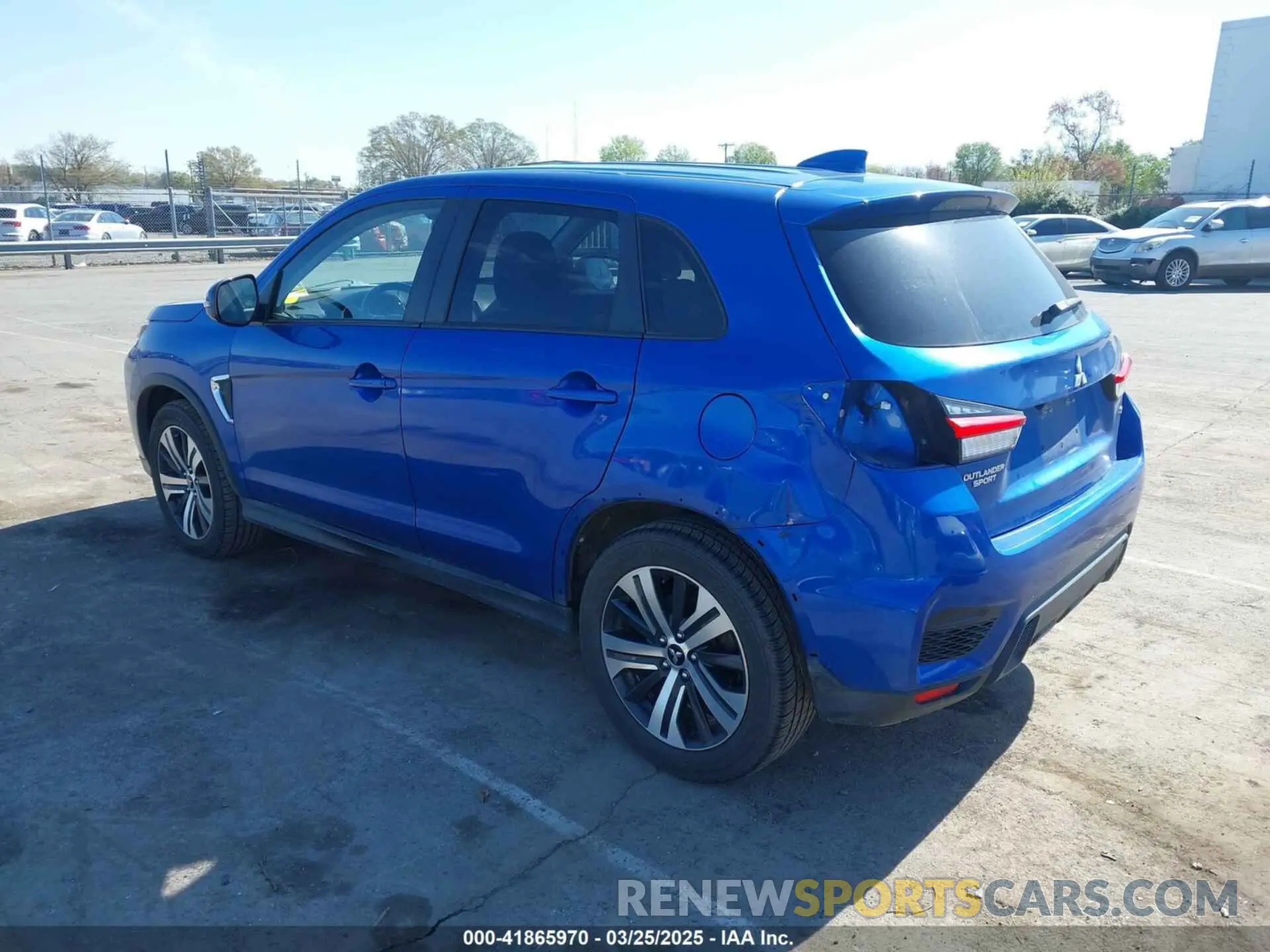 3 fotografías del automóvil dañado JA4APVAU4MU009808 MITSUBISHI OUTLANDER SPORT 2021