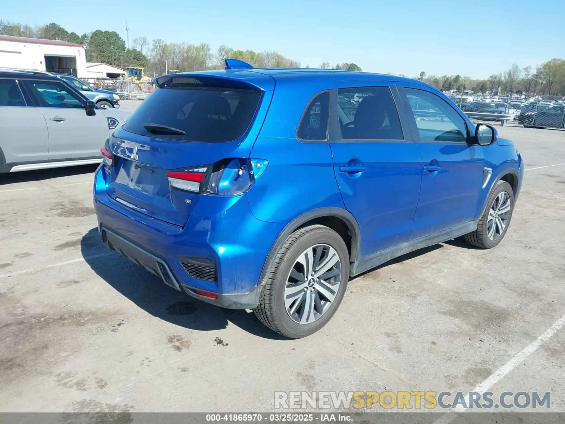 4 fotografías del automóvil dañado JA4APVAU4MU009808 MITSUBISHI OUTLANDER SPORT 2021