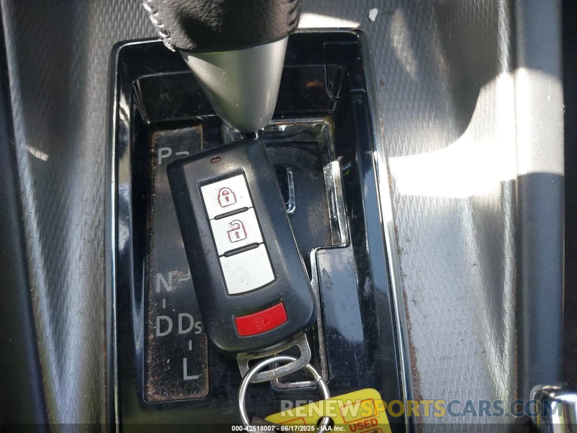 11 fotografías del automóvil dañado JA4APVAU8MU011884 MITSUBISHI OUTLANDER SPORT 2021