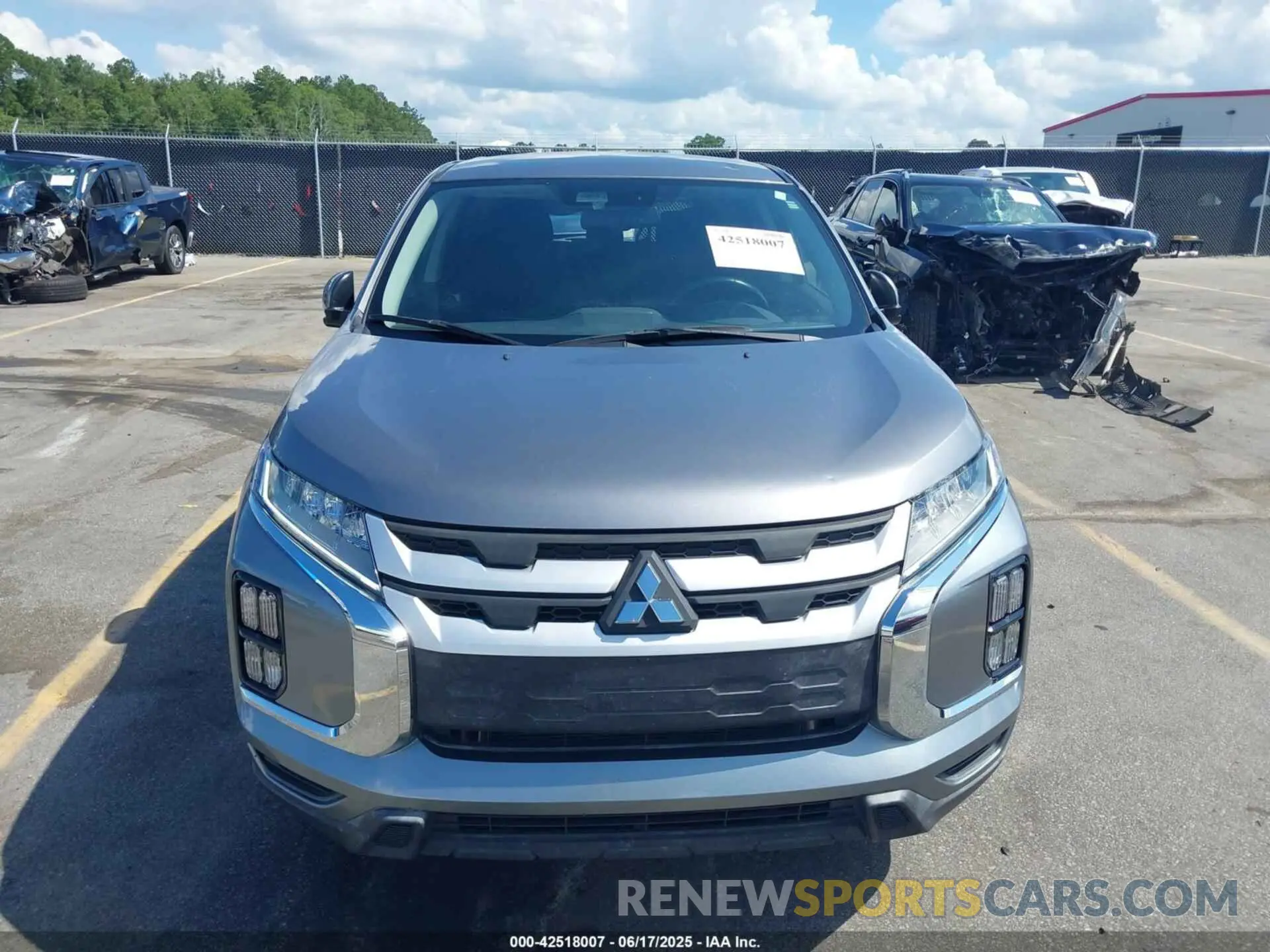 12 fotografías del automóvil dañado JA4APVAU8MU011884 MITSUBISHI OUTLANDER SPORT 2021