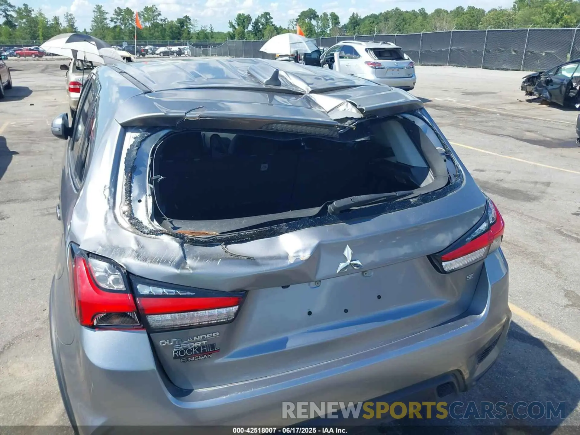 6 fotografías del automóvil dañado JA4APVAU8MU011884 MITSUBISHI OUTLANDER SPORT 2021