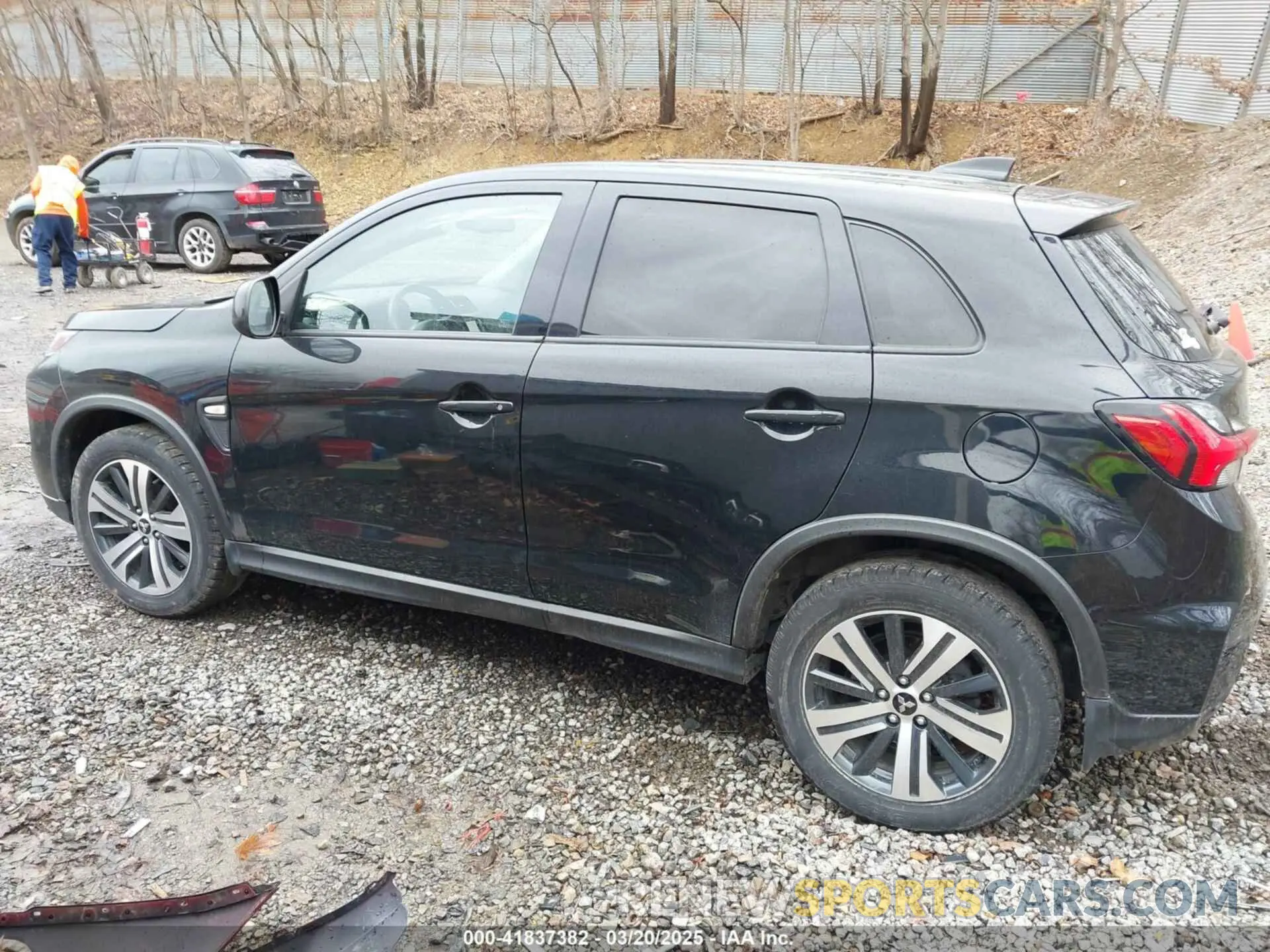 14 fotografías del automóvil dañado JA4ARUAU0MU031129 MITSUBISHI OUTLANDER SPORT 2021