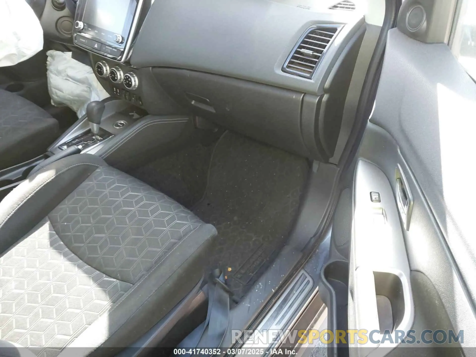 5 fotografías del automóvil dañado JA4ARUAU1MU032189 MITSUBISHI OUTLANDER SPORT 2021