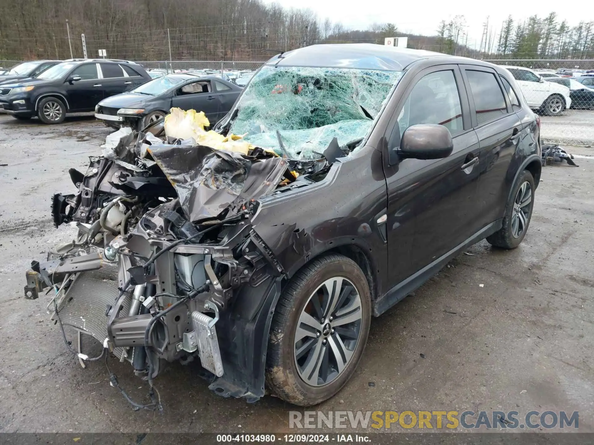 2 fotografías del automóvil dañado JA4ARUAU2MU005504 MITSUBISHI OUTLANDER SPORT 2021
