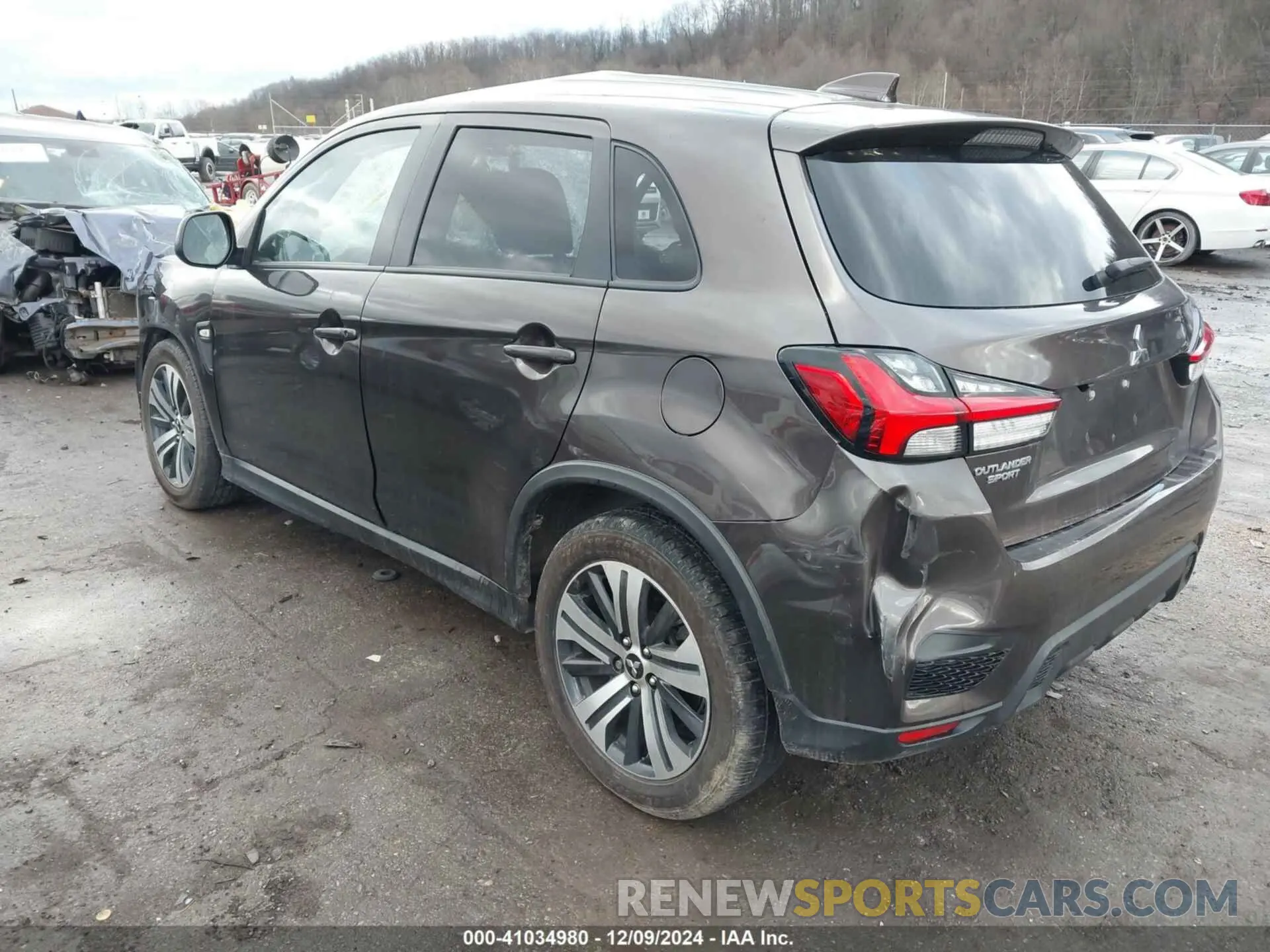 3 fotografías del automóvil dañado JA4ARUAU2MU005504 MITSUBISHI OUTLANDER SPORT 2021
