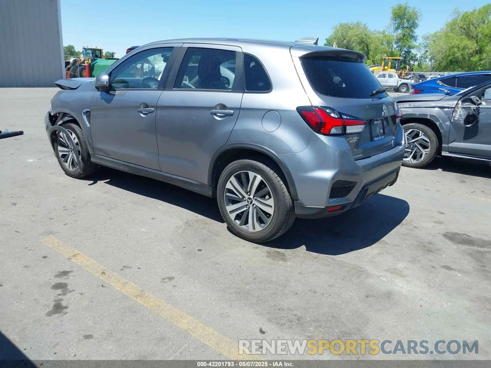 3 fotografías del automóvil dañado JA4ARUAU2MU013554 MITSUBISHI OUTLANDER SPORT 2021