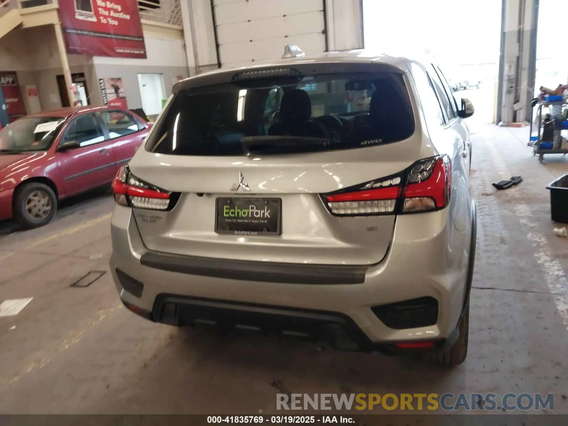 15 fotografías del automóvil dañado JA4ARUAU3MU024076 MITSUBISHI OUTLANDER SPORT 2021
