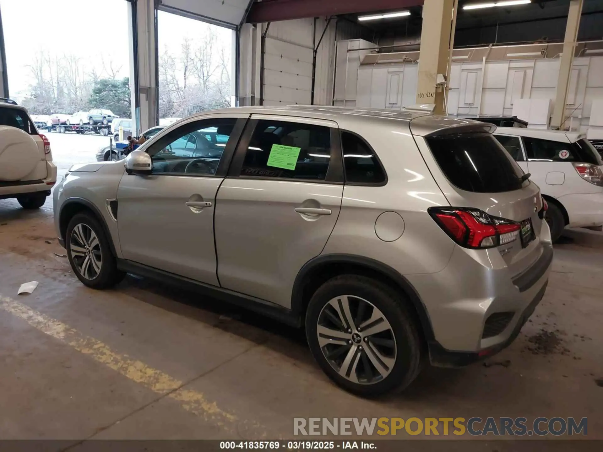 3 fotografías del automóvil dañado JA4ARUAU3MU024076 MITSUBISHI OUTLANDER SPORT 2021