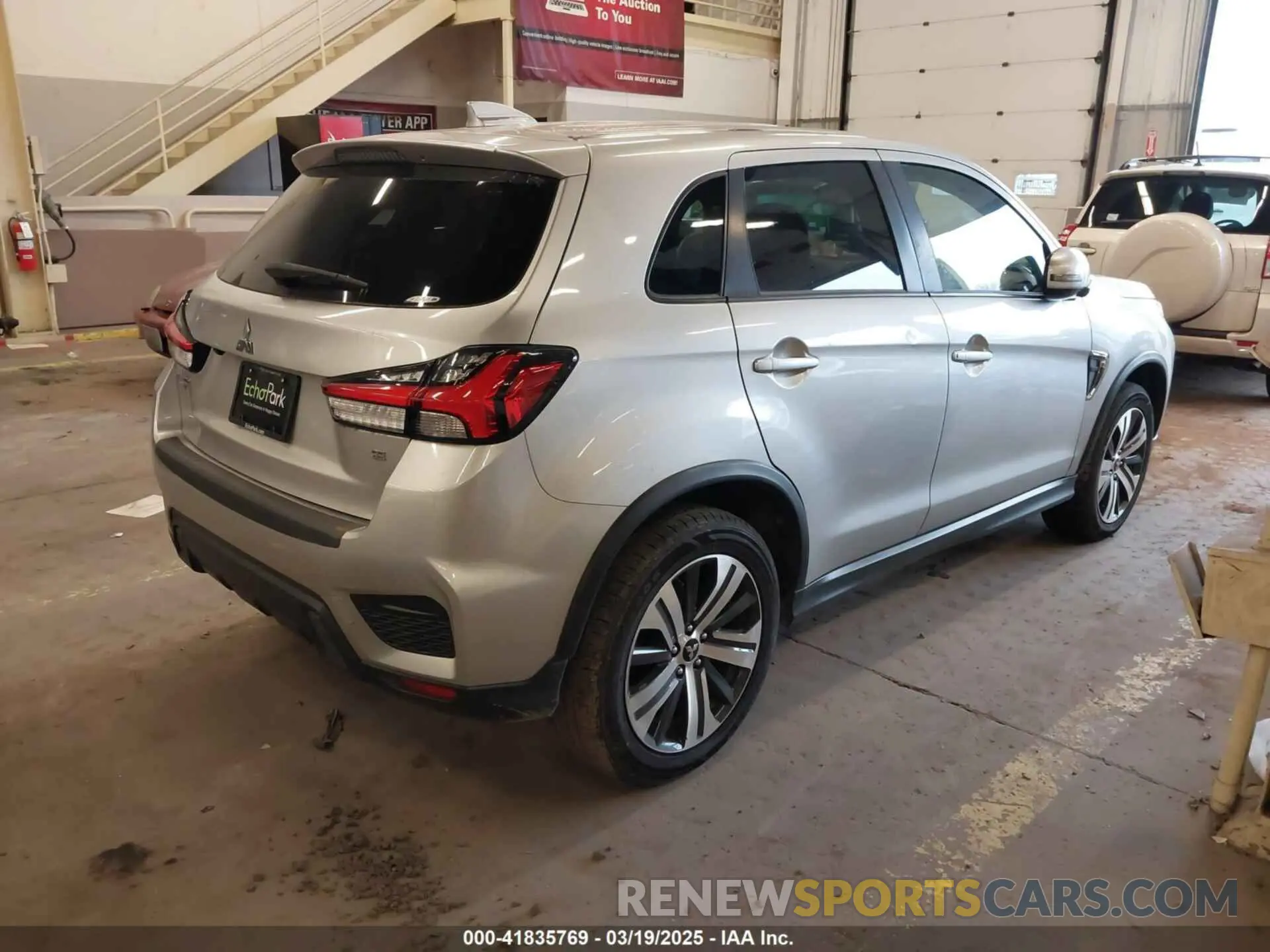 4 fotografías del automóvil dañado JA4ARUAU3MU024076 MITSUBISHI OUTLANDER SPORT 2021