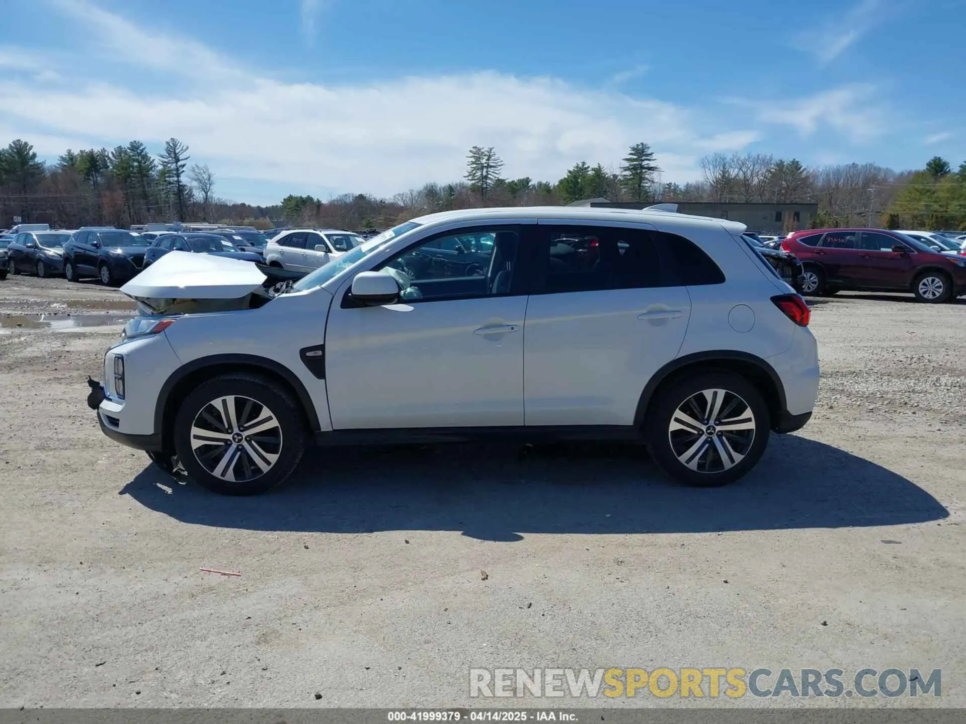 14 fotografías del automóvil dañado JA4ARUAU4MU001681 MITSUBISHI OUTLANDER SPORT 2021
