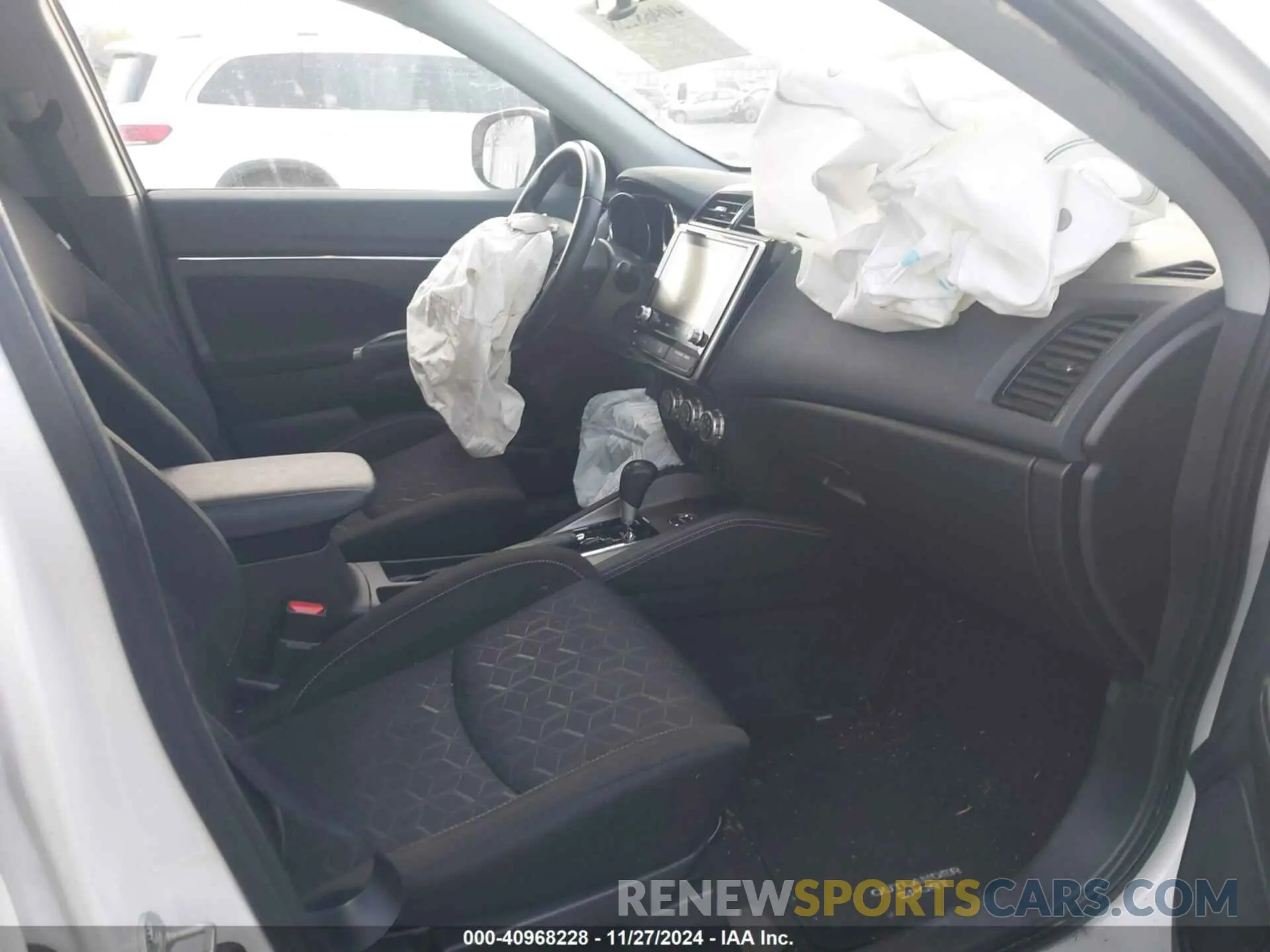 5 fotografías del automóvil dañado JA4ARUAU5MU019400 MITSUBISHI OUTLANDER SPORT 2021