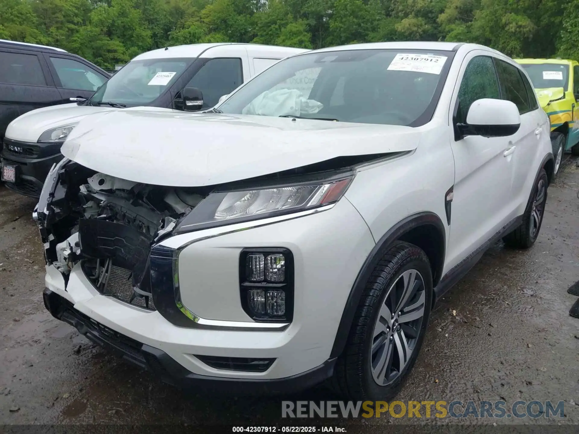 2 fotografías del automóvil dañado JA4ARUAU6MU001763 MITSUBISHI OUTLANDER SPORT 2021