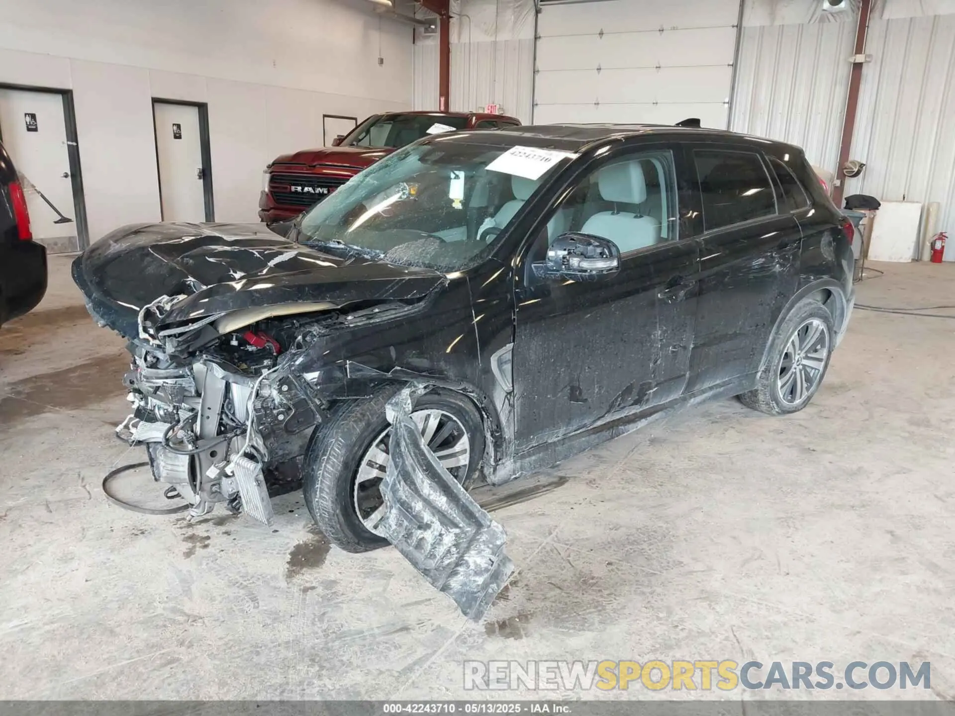 2 fotografías del automóvil dañado JA4ARUAU6MU011483 MITSUBISHI OUTLANDER SPORT 2021