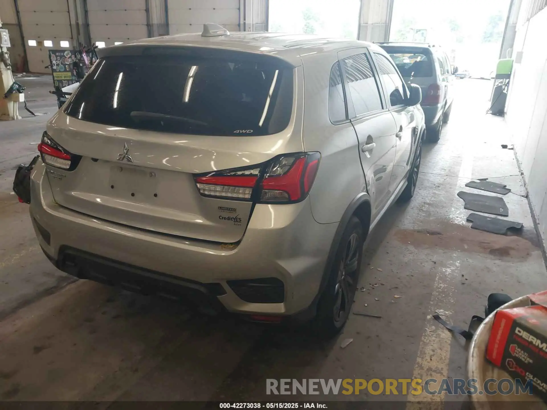 4 fotografías del automóvil dañado JA4ARUAU6MU027277 MITSUBISHI OUTLANDER SPORT 2021